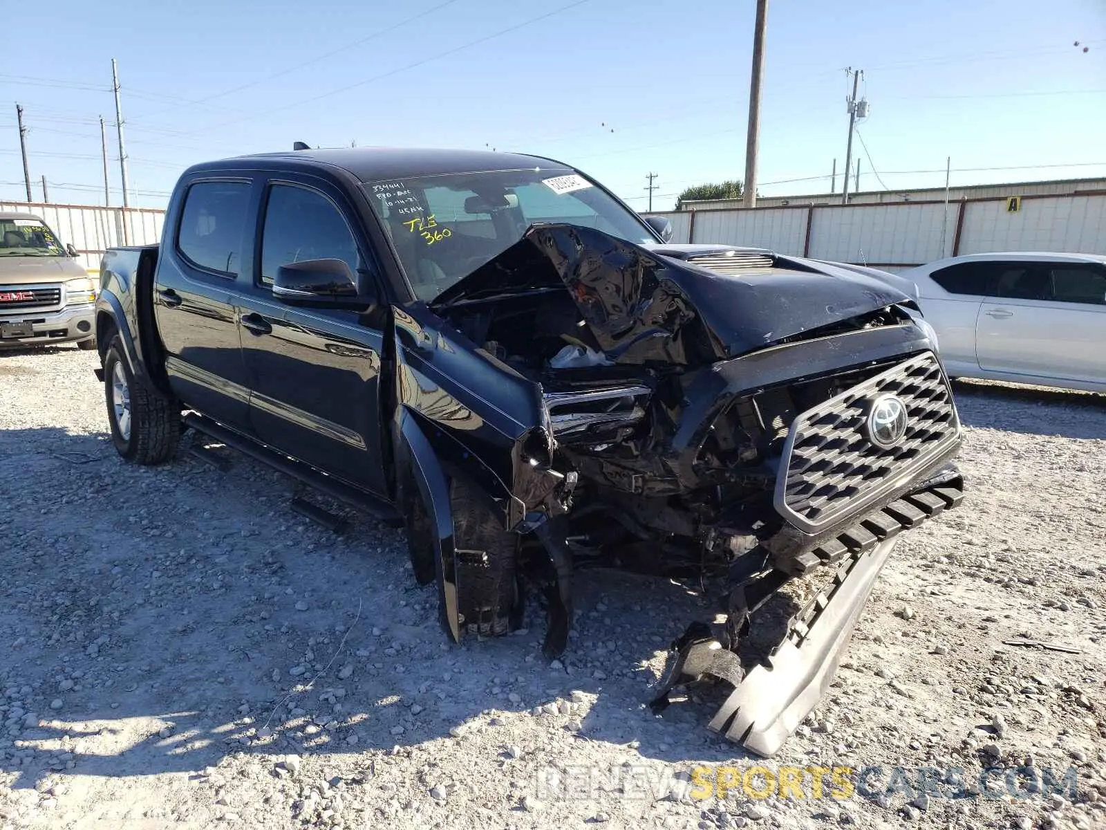 1 Photograph of a damaged car 5TFCZ5AN2MX267423 TOYOTA TACOMA 2021