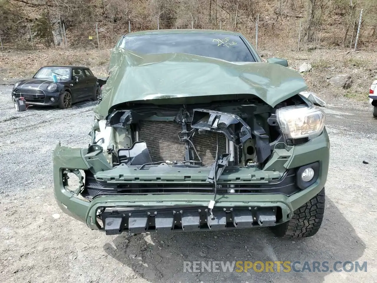 5 Photograph of a damaged car 5TFCZ5AN3MX260707 TOYOTA TACOMA 2021