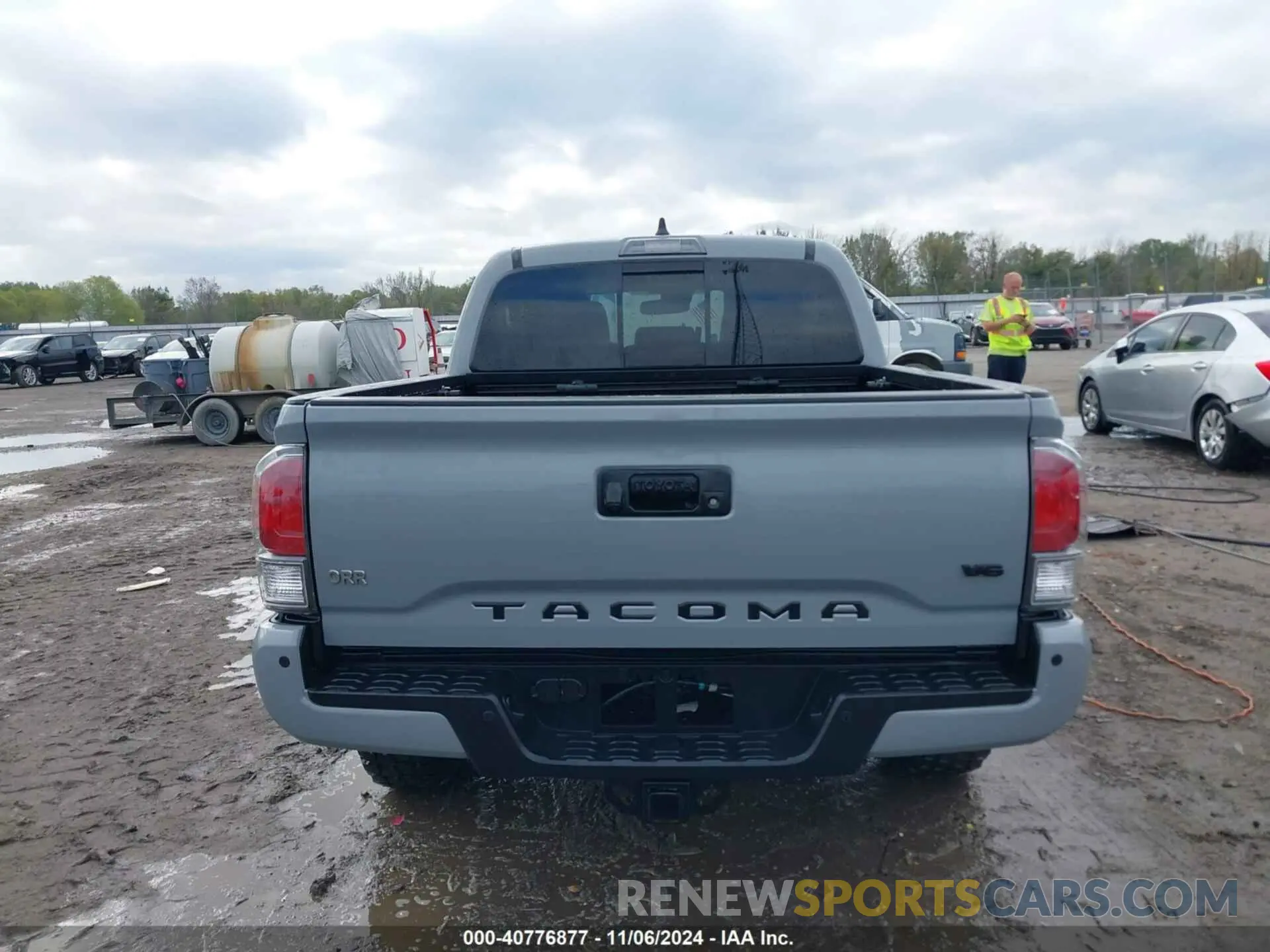 16 Photograph of a damaged car 5TFCZ5AN4MX254155 TOYOTA TACOMA 2021