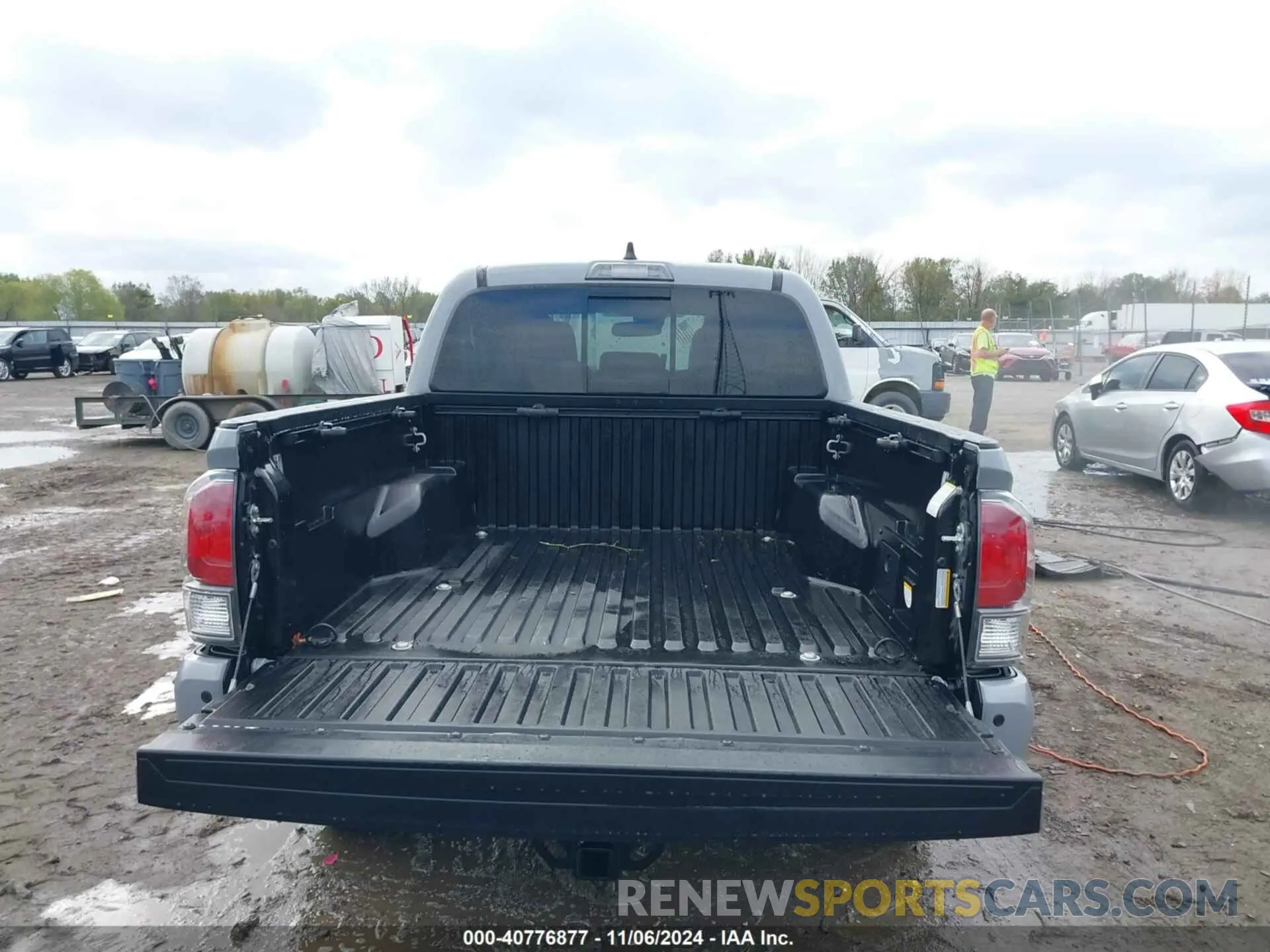 8 Photograph of a damaged car 5TFCZ5AN4MX254155 TOYOTA TACOMA 2021