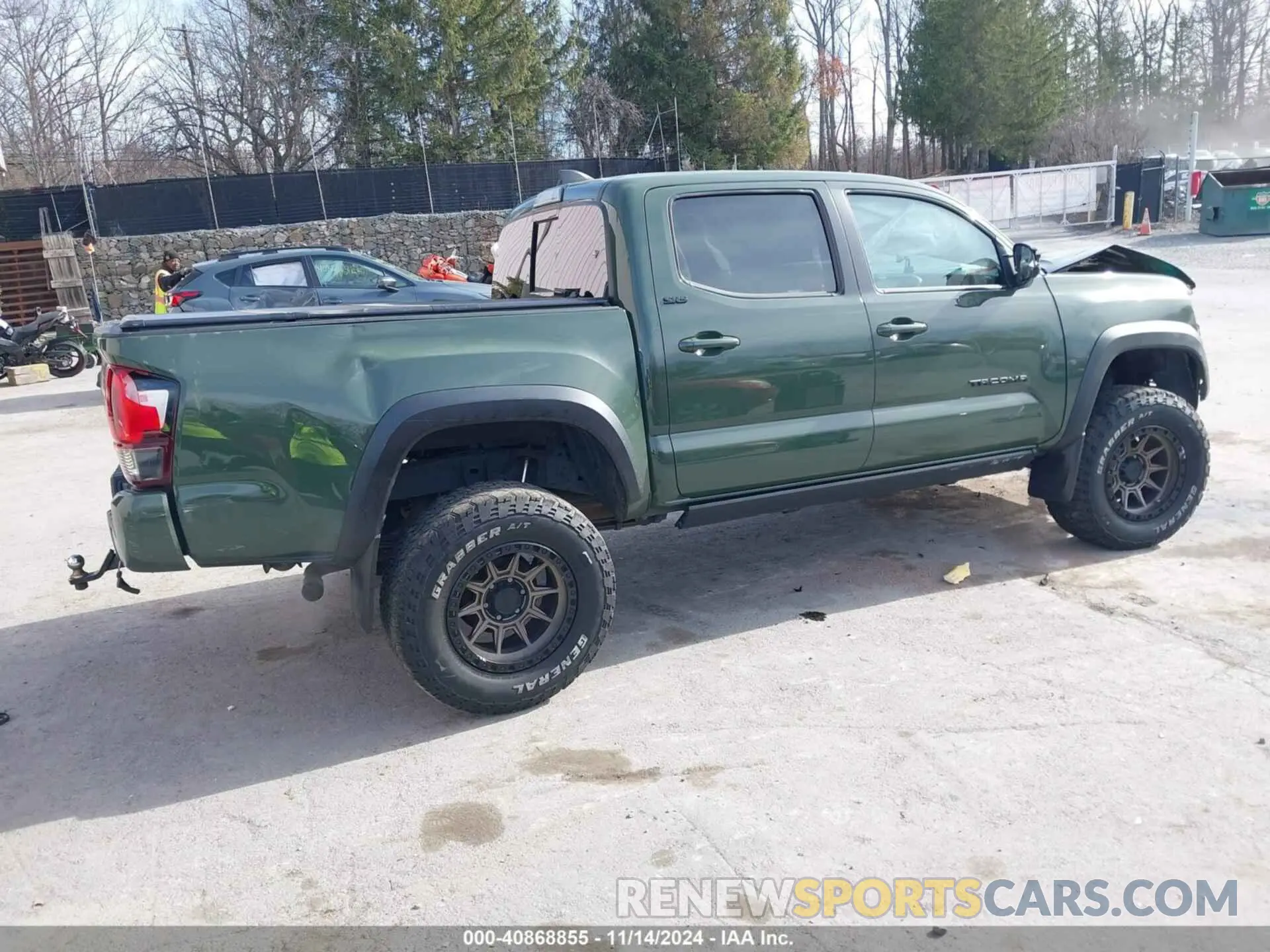 4 Фотография поврежденного автомобиля 5TFCZ5AN4MX266001 TOYOTA TACOMA 2021