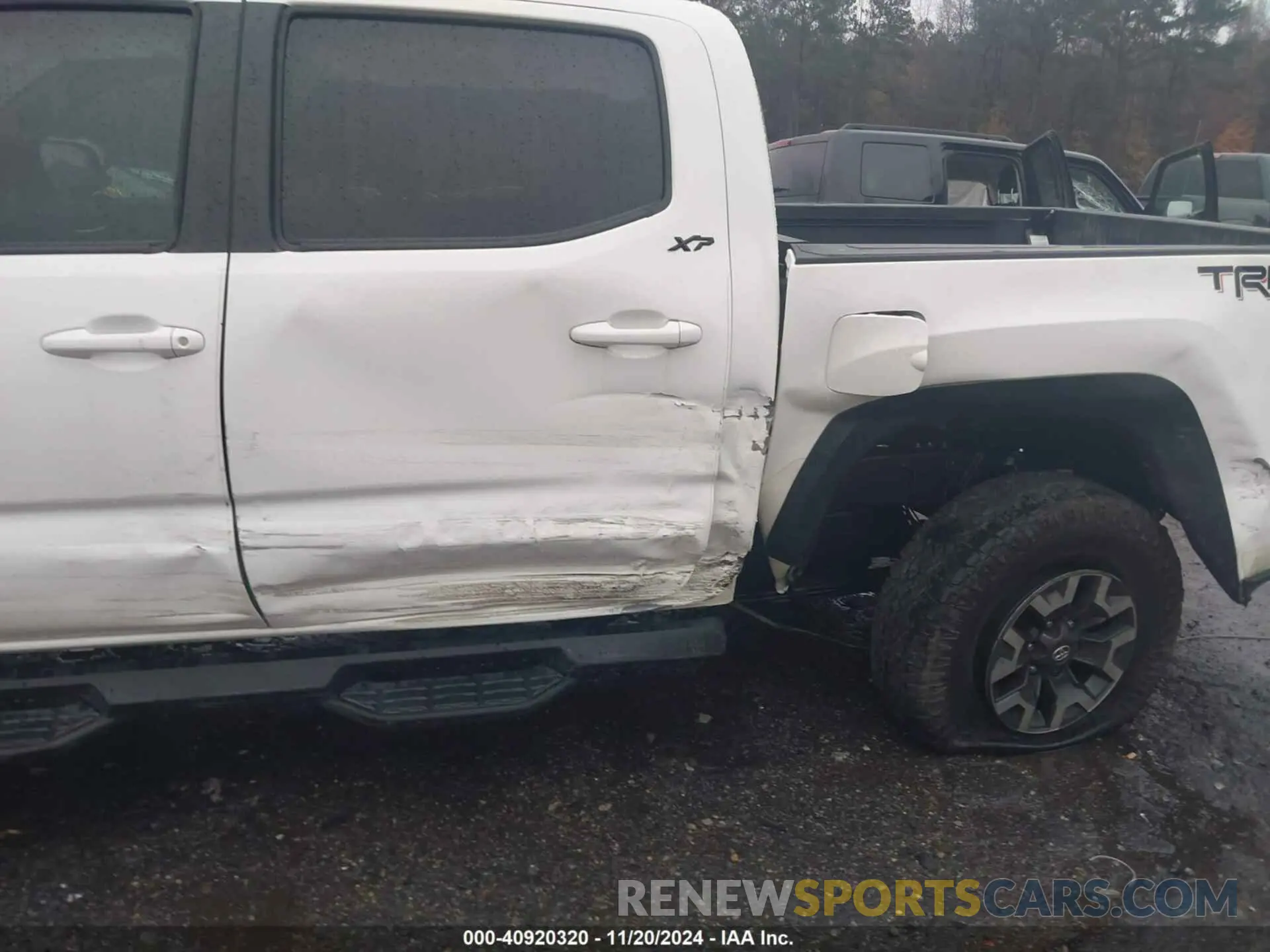 6 Photograph of a damaged car 5TFCZ5AN5MX270316 TOYOTA TACOMA 2021