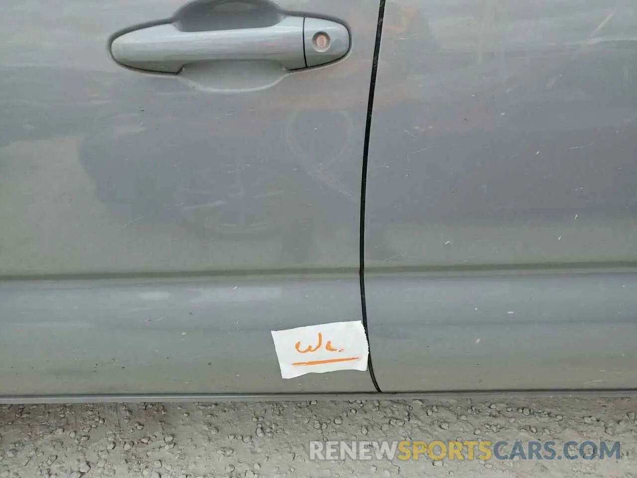 9 Photograph of a damaged car 5TFCZ5AN6MX255923 TOYOTA TACOMA 2021