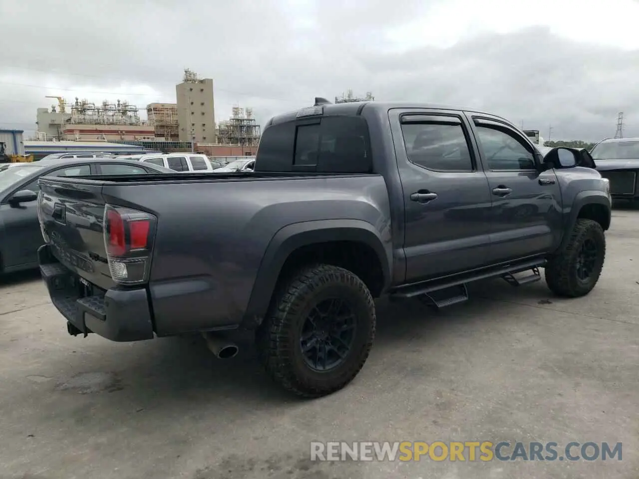 3 Photograph of a damaged car 5TFCZ5AN6MX260880 TOYOTA TACOMA 2021