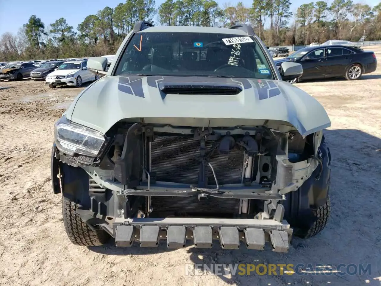 5 Photograph of a damaged car 5TFCZ5AN6MX266064 TOYOTA TACOMA 2021