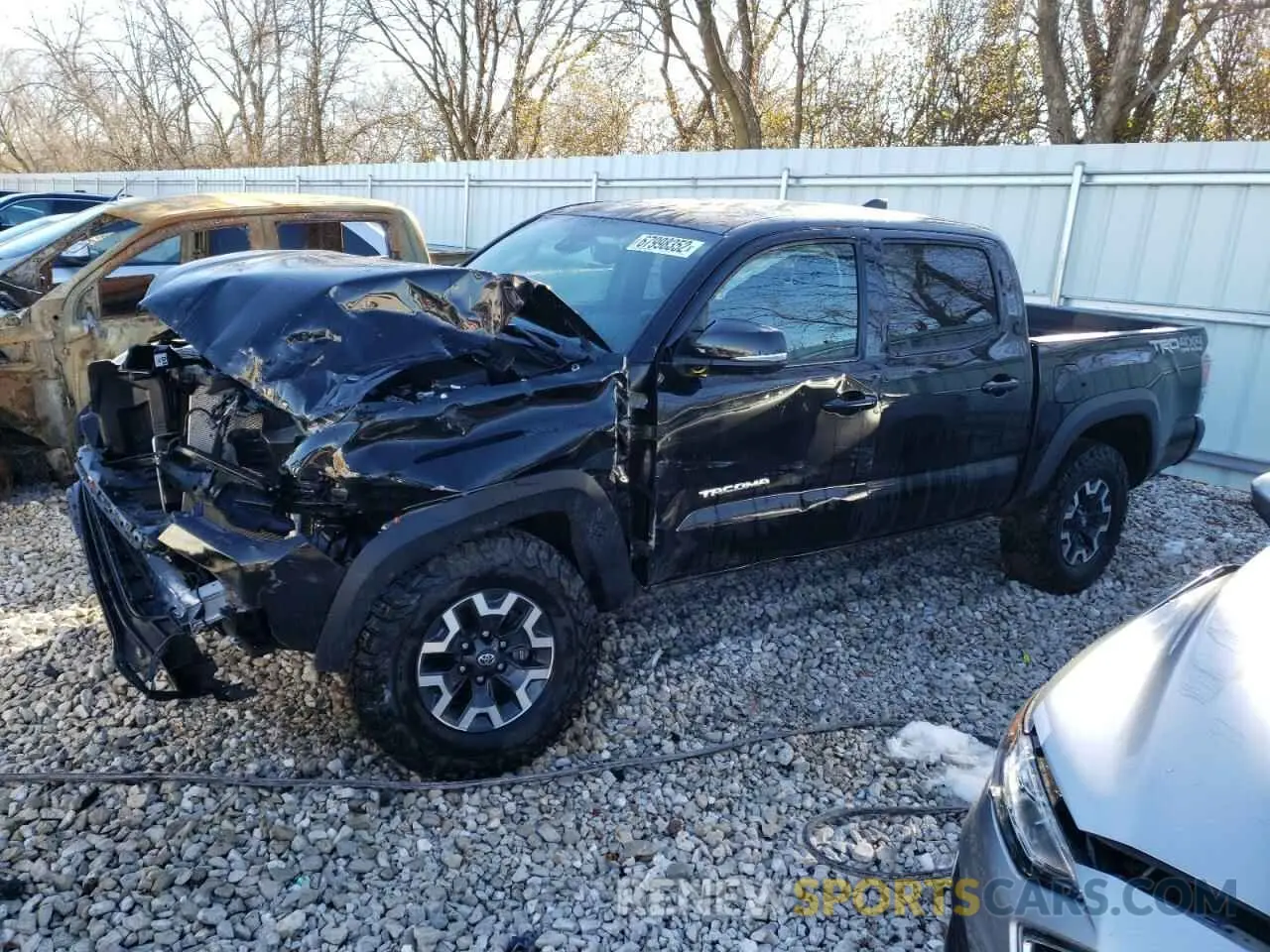 1 Фотография поврежденного автомобиля 5TFCZ5AN7MX261228 TOYOTA TACOMA 2021