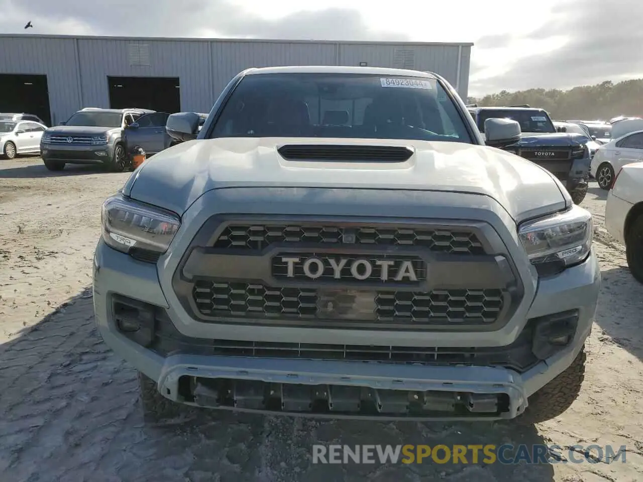 5 Photograph of a damaged car 5TFCZ5AN9MX255933 TOYOTA TACOMA 2021