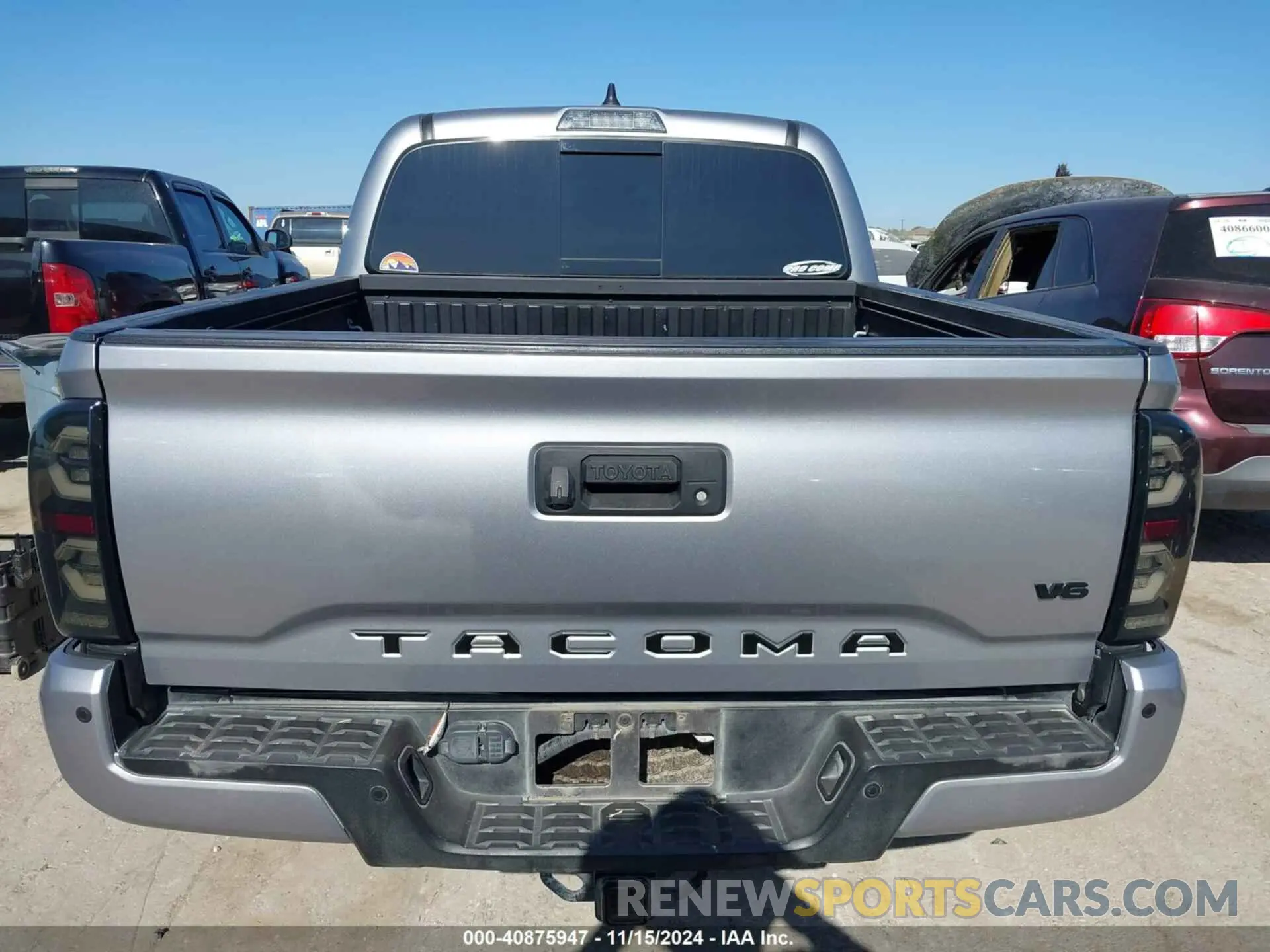 16 Photograph of a damaged car 5TFCZ5AN9MX258511 TOYOTA TACOMA 2021