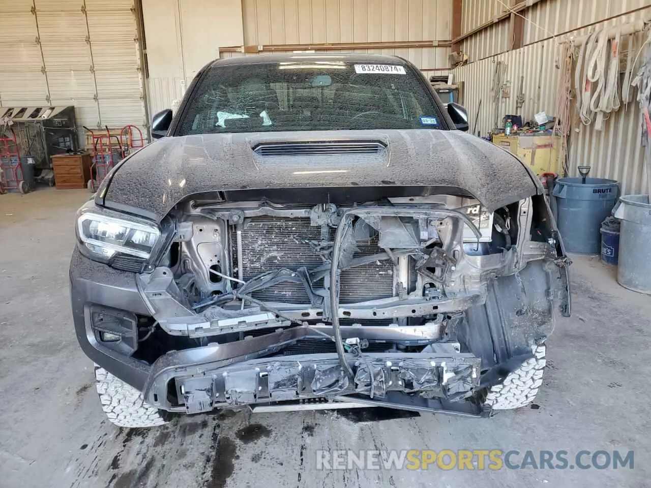 5 Photograph of a damaged car 5TFCZ5AN9MX265006 TOYOTA TACOMA 2021