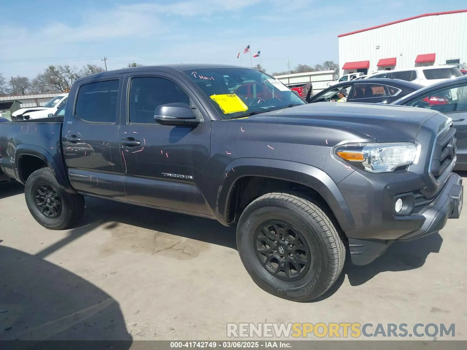 12 Photograph of a damaged car 5TFCZ5ANXMX270361 TOYOTA TACOMA 2021