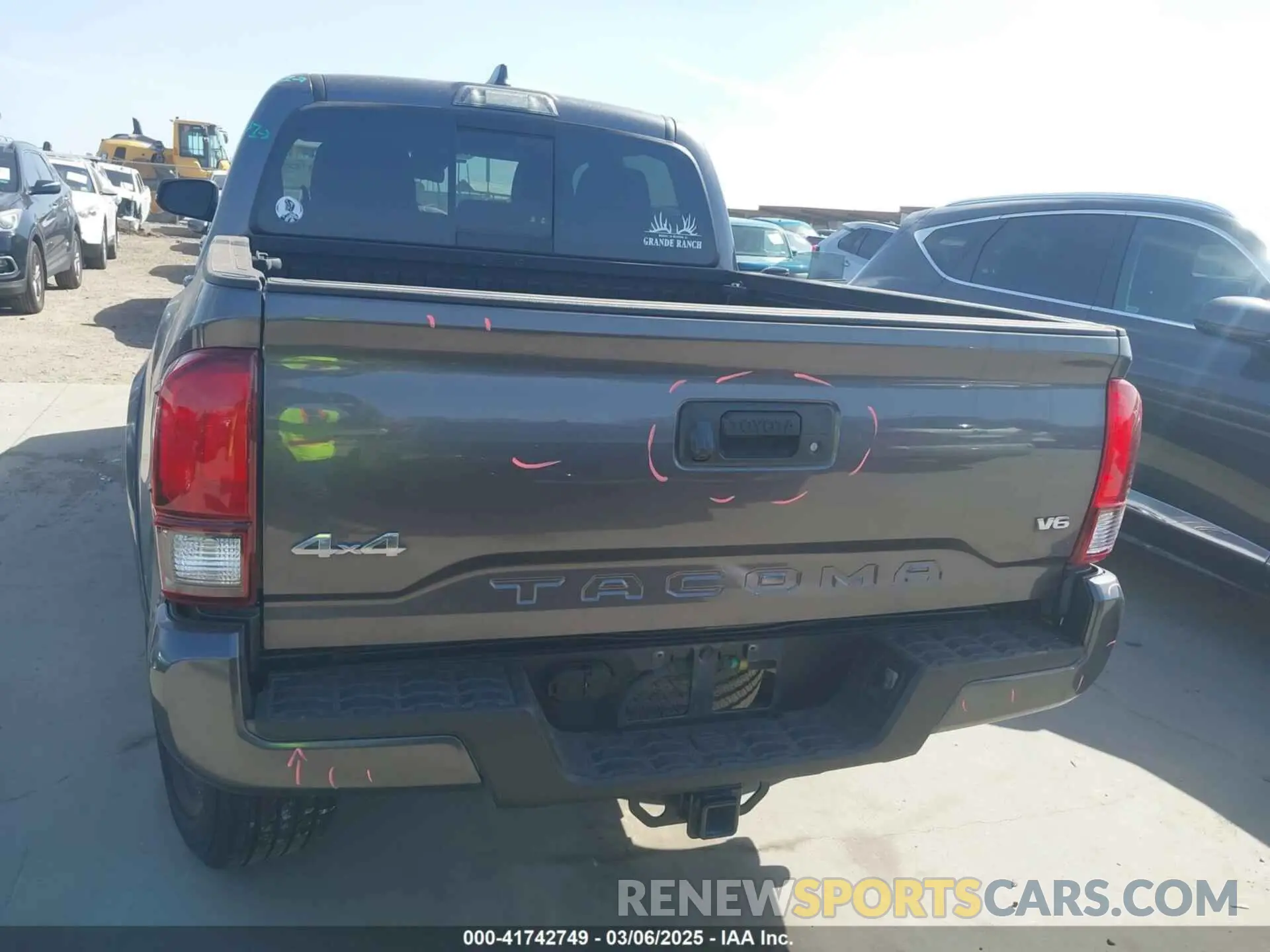 15 Photograph of a damaged car 5TFCZ5ANXMX270361 TOYOTA TACOMA 2021