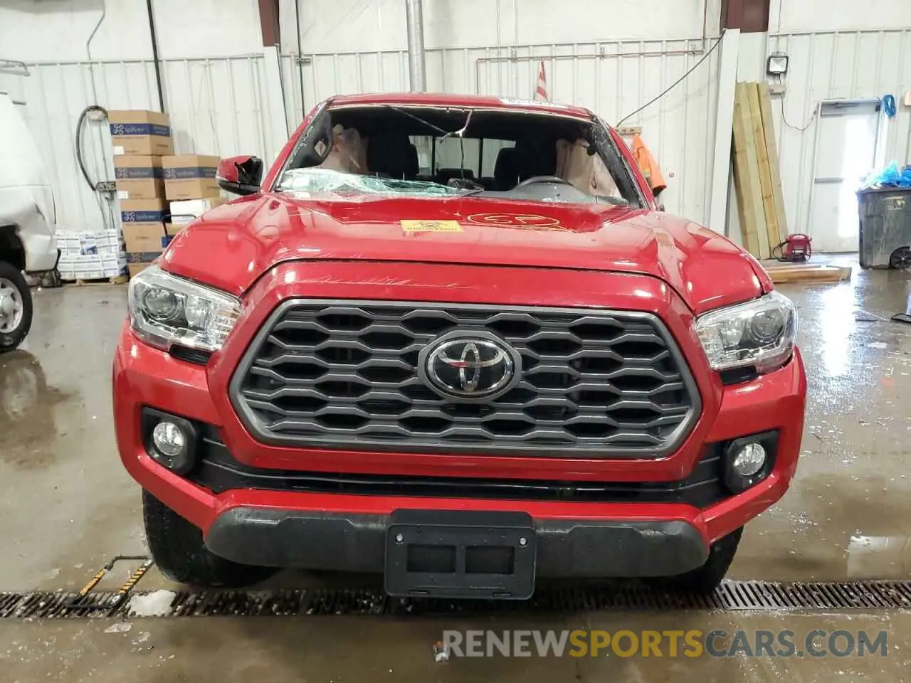 5 Photograph of a damaged car 5TFCZ5ANXMX278637 TOYOTA TACOMA 2021
