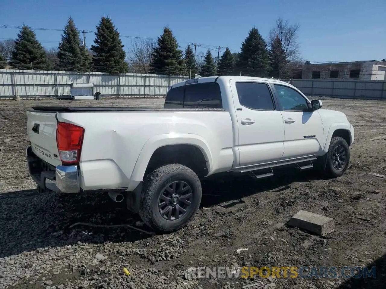 3 Photograph of a damaged car 5TFDZ5BN0MX064324 TOYOTA TACOMA 2021