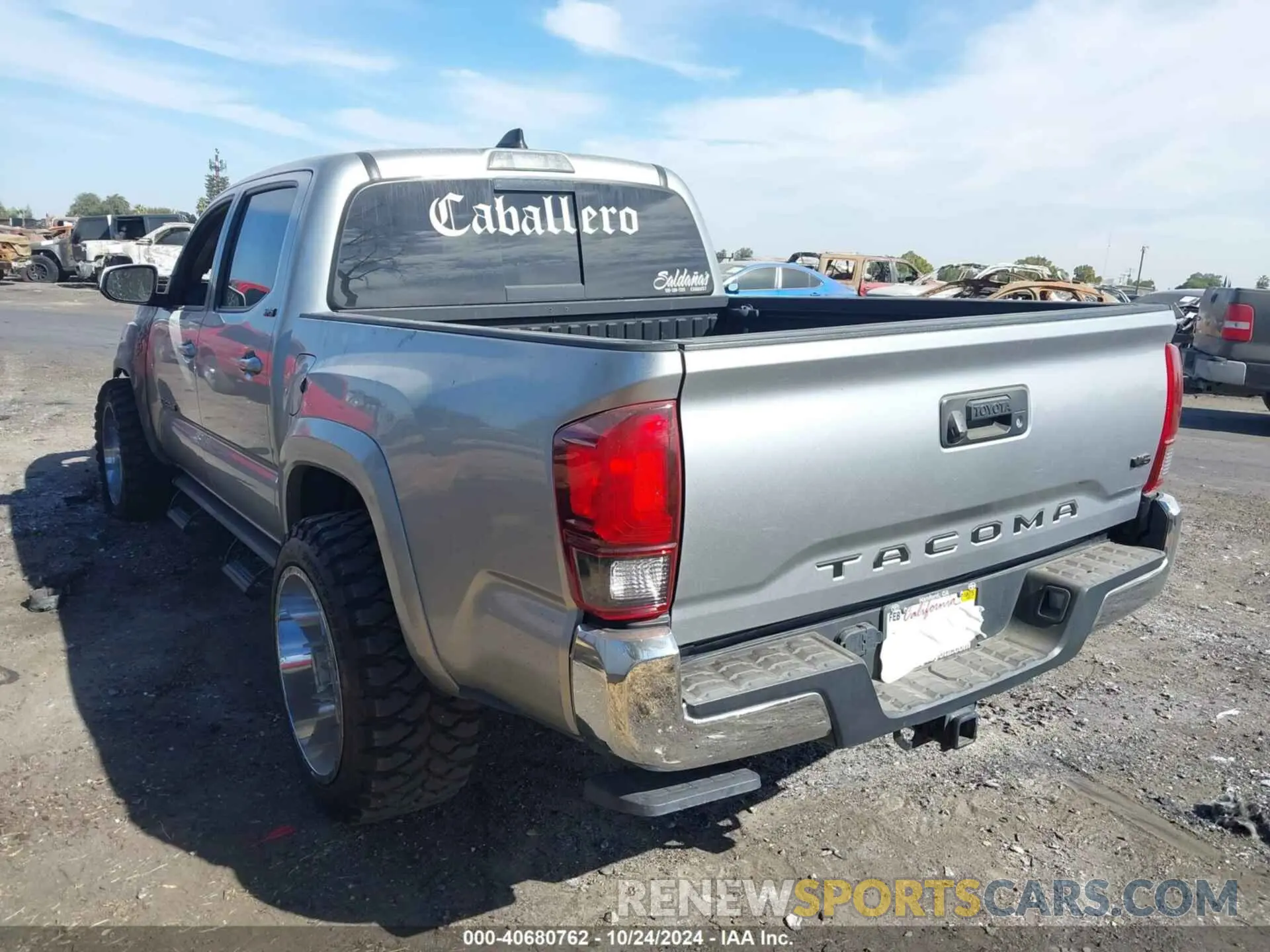 3 Фотография поврежденного автомобиля 3TMAZ5CN0NM173116 TOYOTA TACOMA 2022