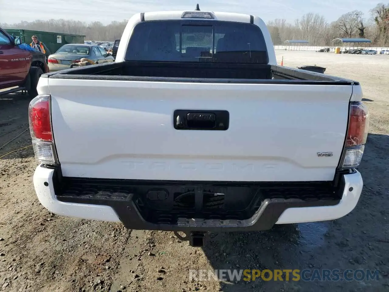 6 Photograph of a damaged car 3TMAZ5CN0NM186397 TOYOTA TACOMA 2022