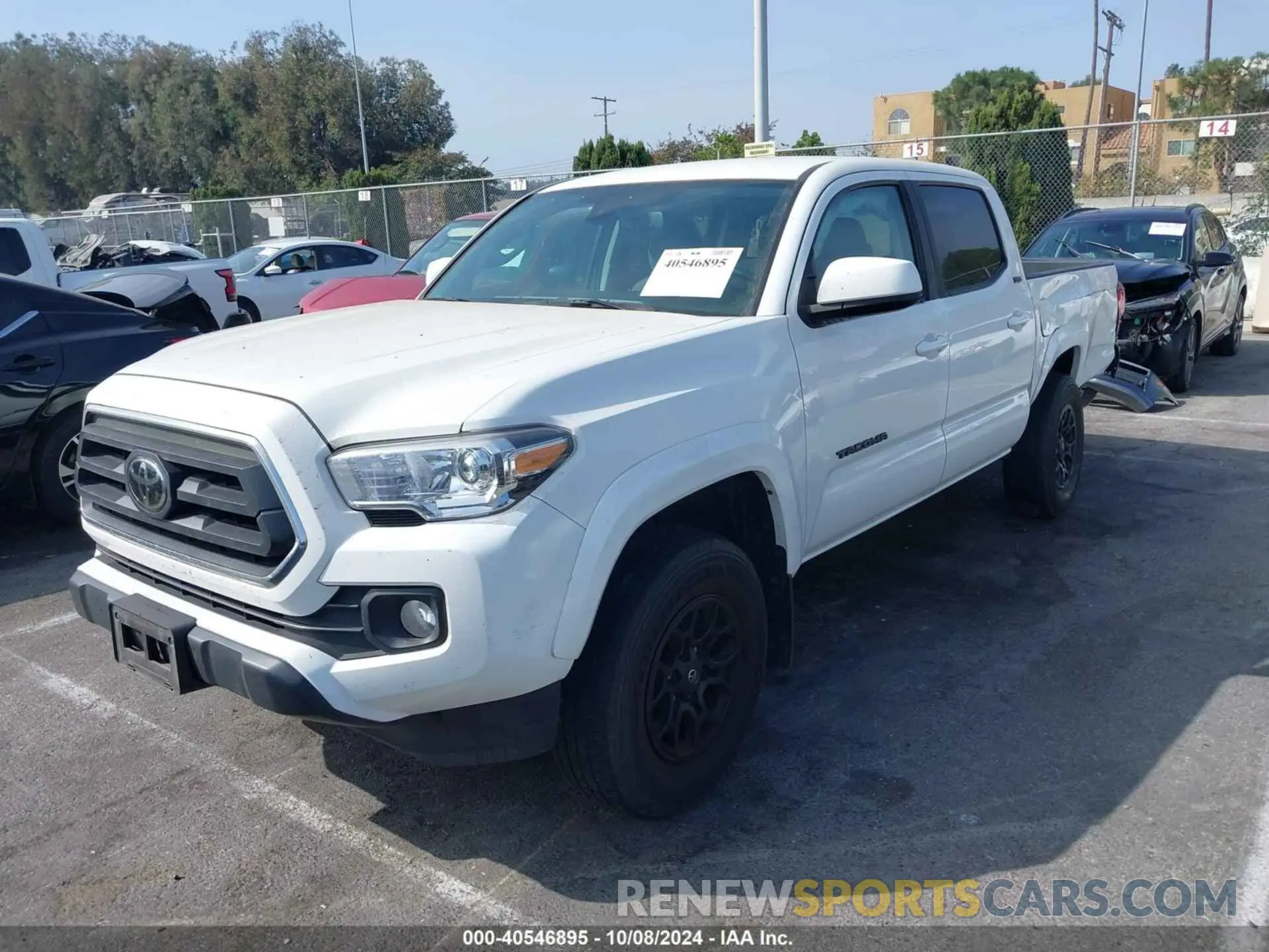 2 Photograph of a damaged car 3TMAZ5CN0NM195228 TOYOTA TACOMA 2022
