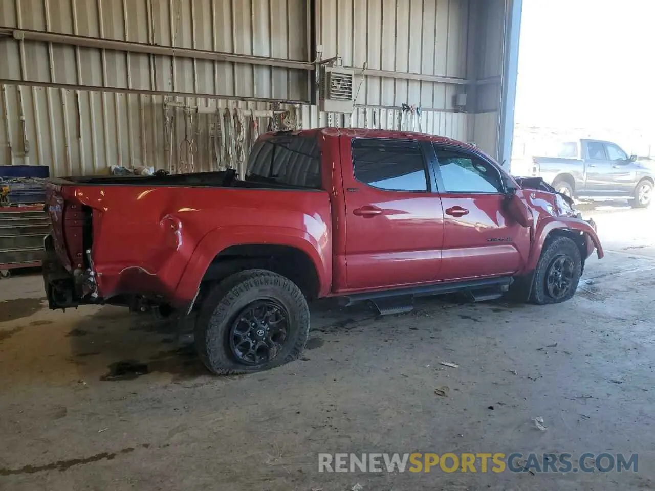 3 Photograph of a damaged car 3TMAZ5CN1NM192161 TOYOTA TACOMA 2022