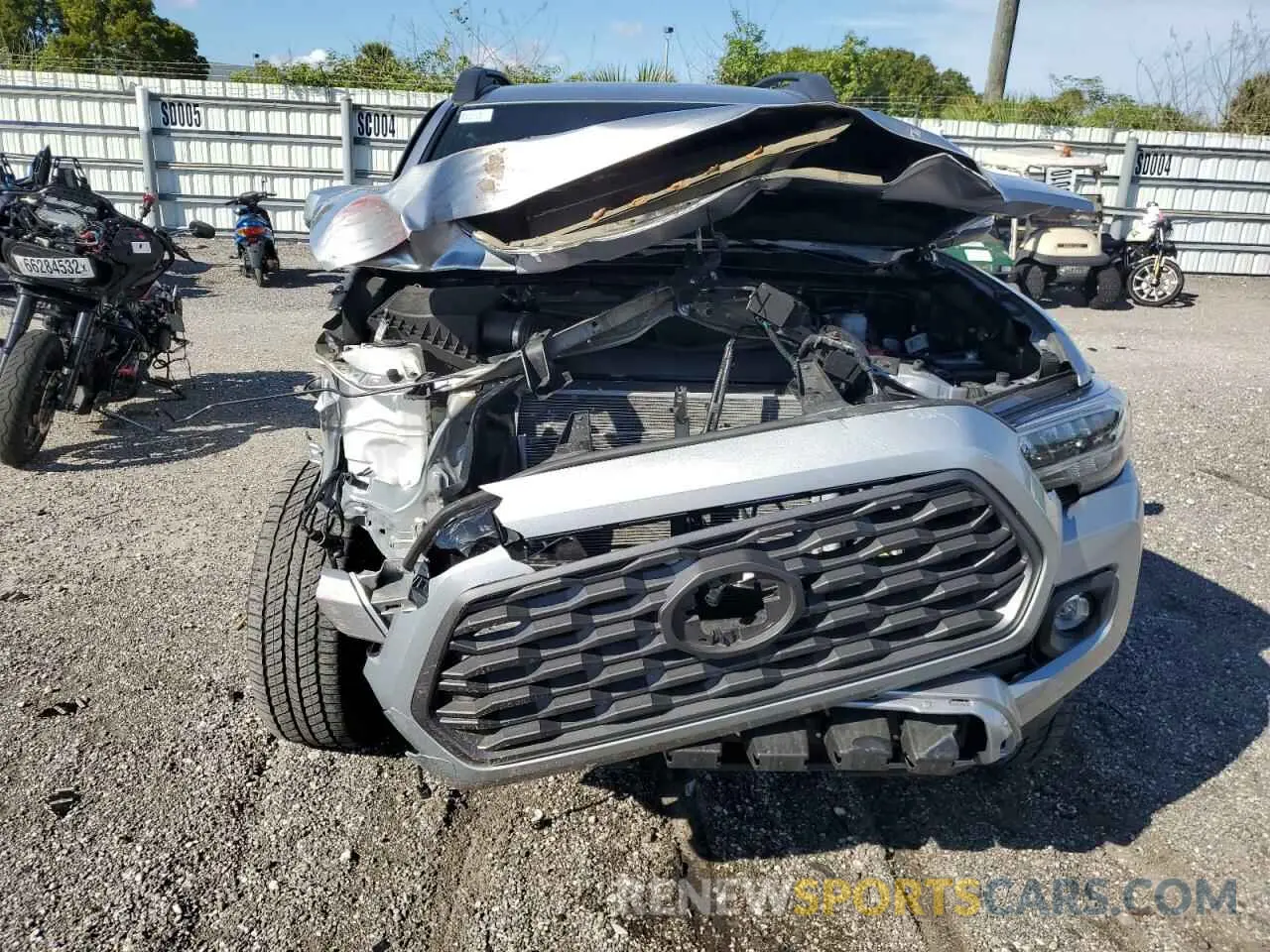 5 Photograph of a damaged car 3TMAZ5CN2NM161890 TOYOTA TACOMA 2022
