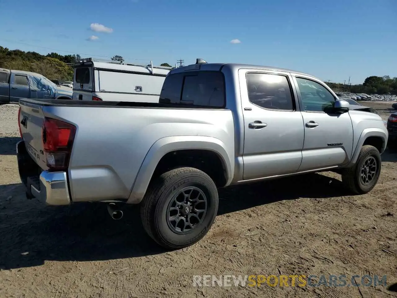 3 Photograph of a damaged car 3TMAZ5CN2NM166457 TOYOTA TACOMA 2022