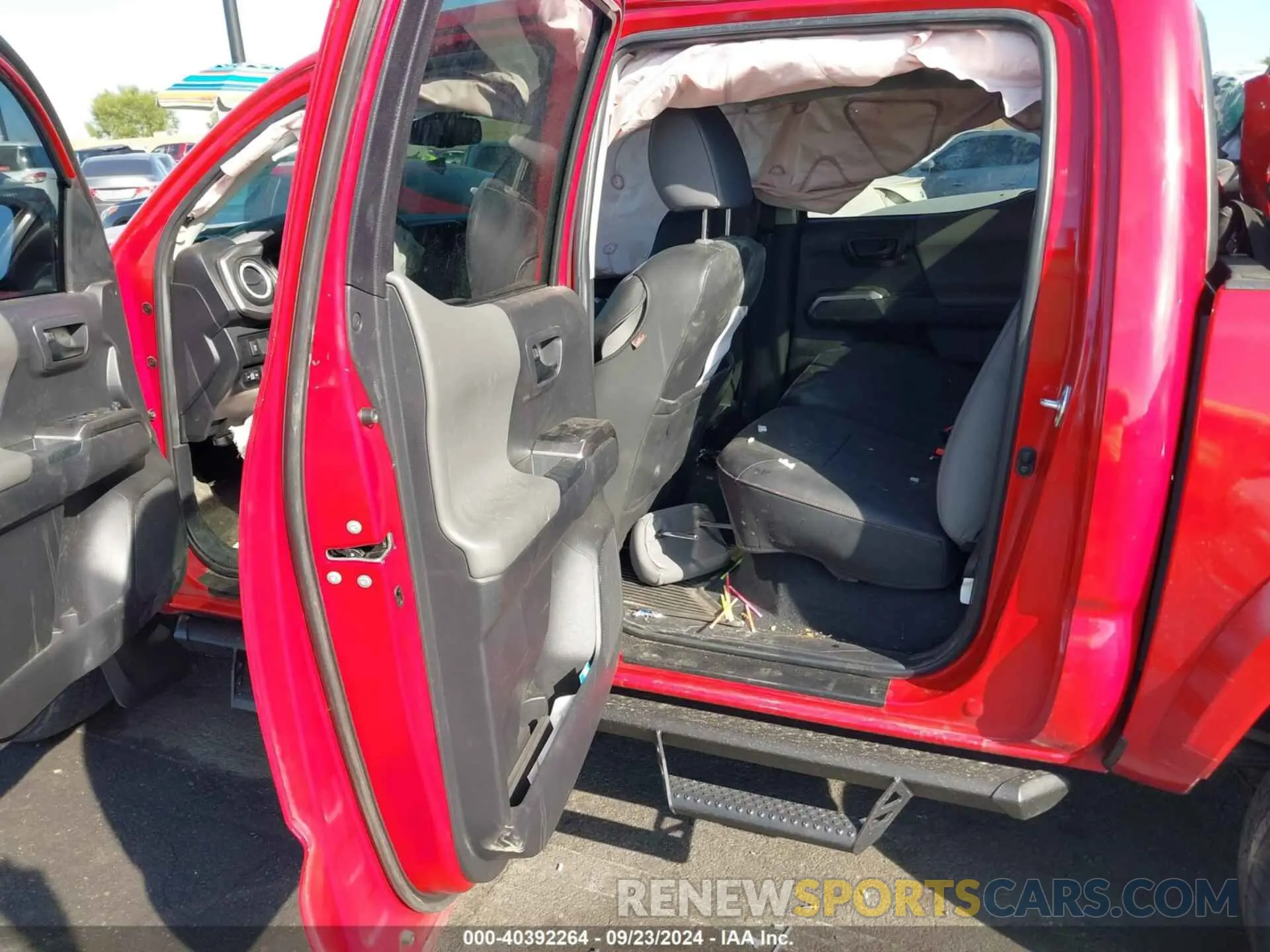 8 Photograph of a damaged car 3TMAZ5CN2NM174879 TOYOTA TACOMA 2022