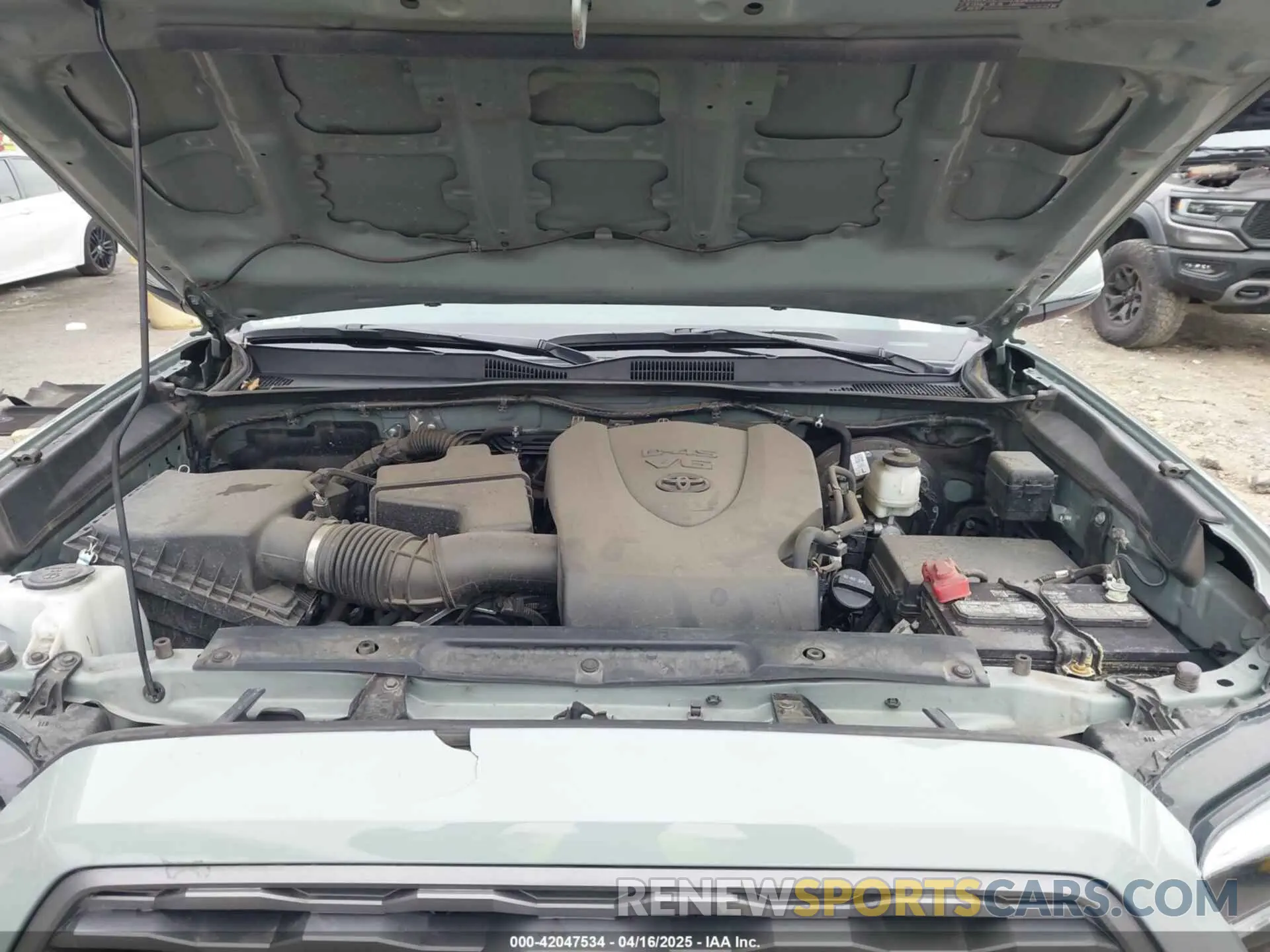 10 Фотография поврежденного автомобиля 3TMAZ5CN4NM165066 TOYOTA TACOMA 2022