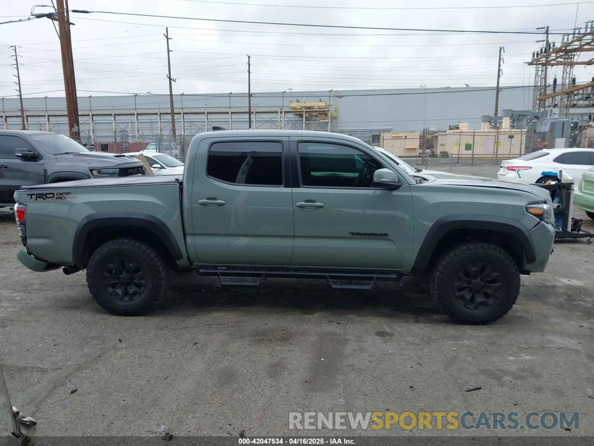 13 Фотография поврежденного автомобиля 3TMAZ5CN4NM165066 TOYOTA TACOMA 2022