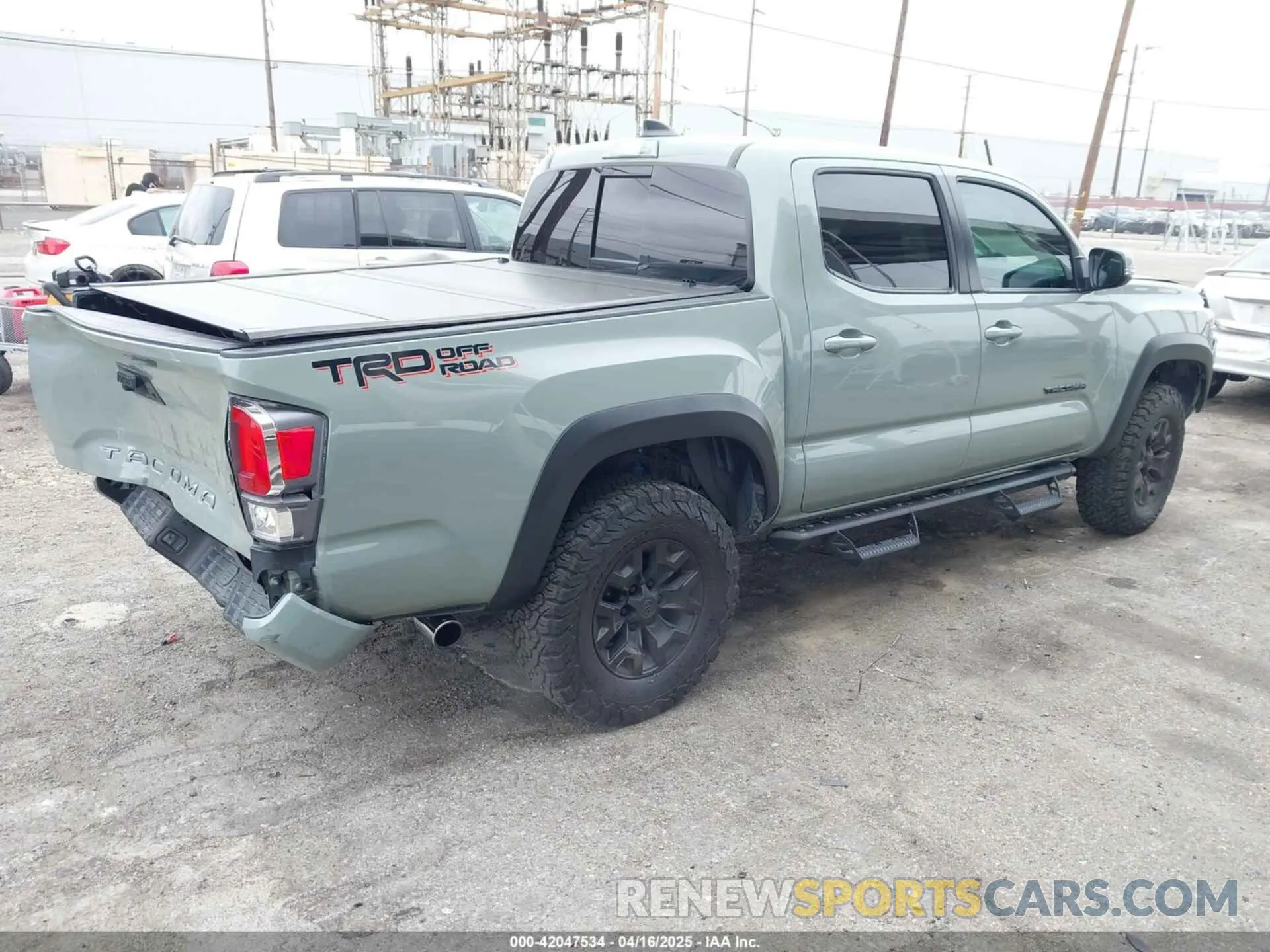 4 Фотография поврежденного автомобиля 3TMAZ5CN4NM165066 TOYOTA TACOMA 2022