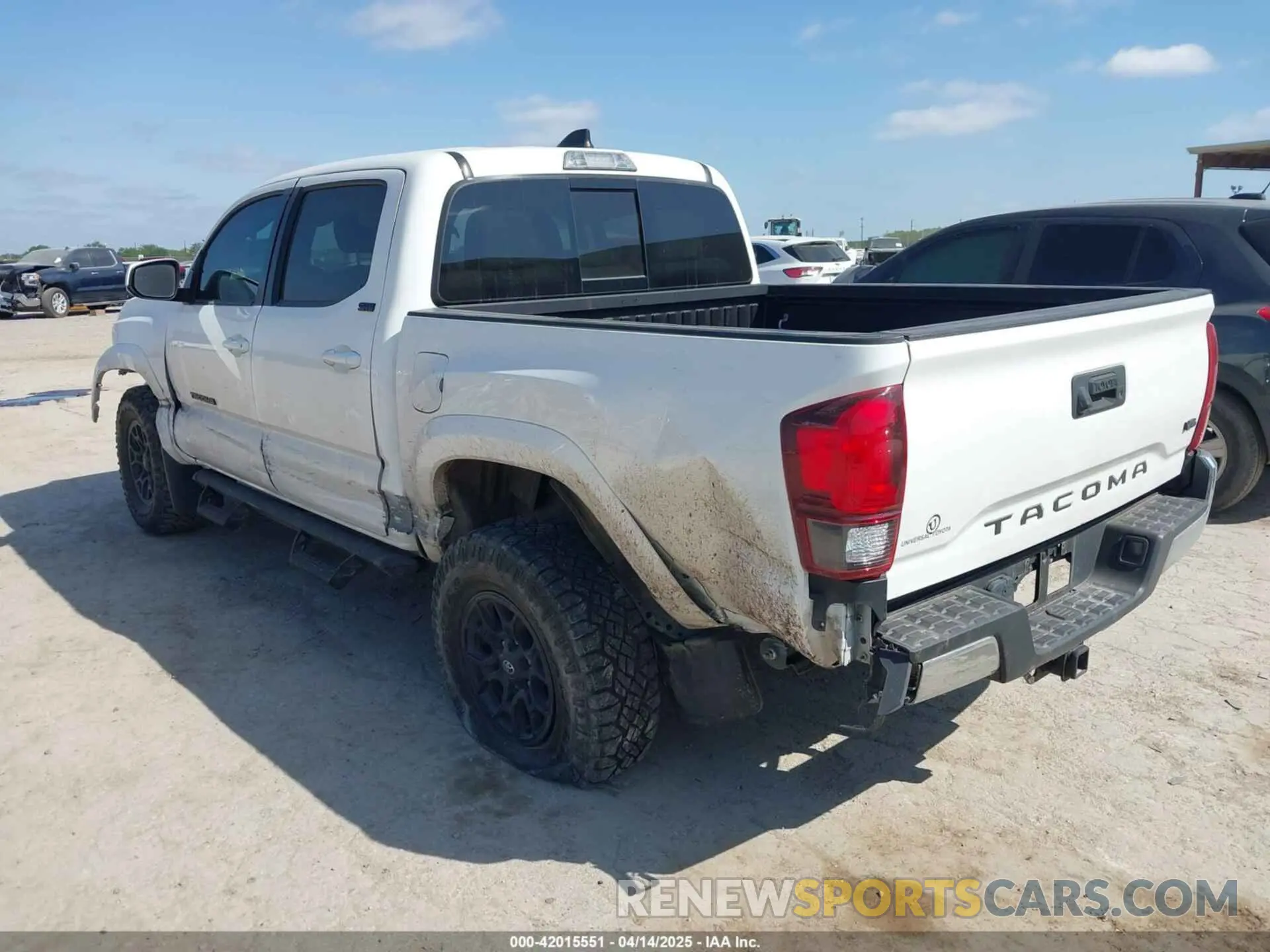 3 Фотография поврежденного автомобиля 3TMAZ5CN4NM165679 TOYOTA TACOMA 2022