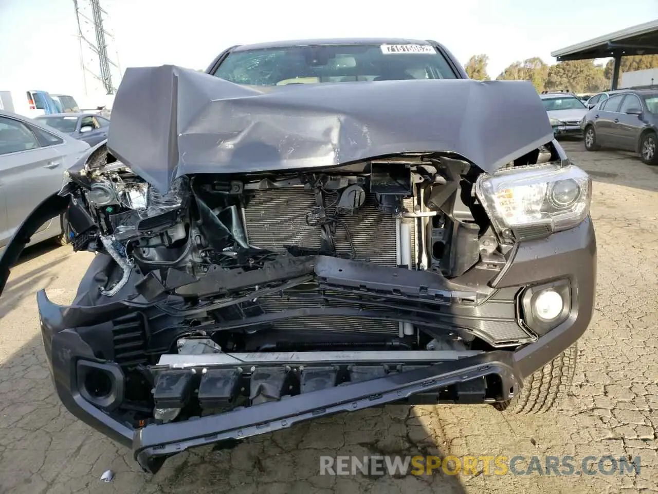 5 Photograph of a damaged car 3TMAZ5CN4NM170798 TOYOTA TACOMA 2022