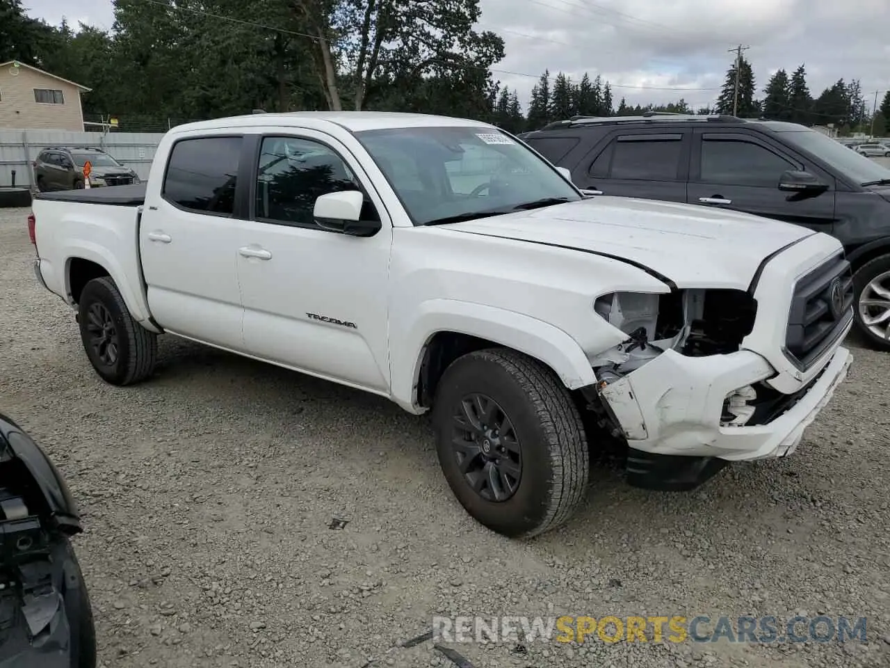 4 Photograph of a damaged car 3TMAZ5CN4NM194020 TOYOTA TACOMA 2022
