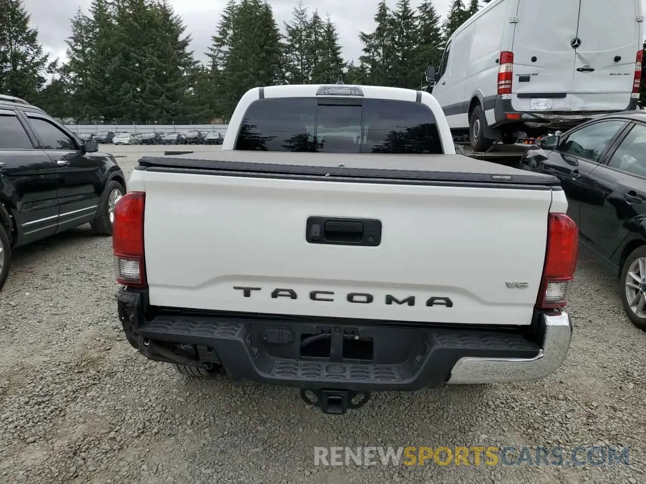 6 Photograph of a damaged car 3TMAZ5CN4NM194020 TOYOTA TACOMA 2022