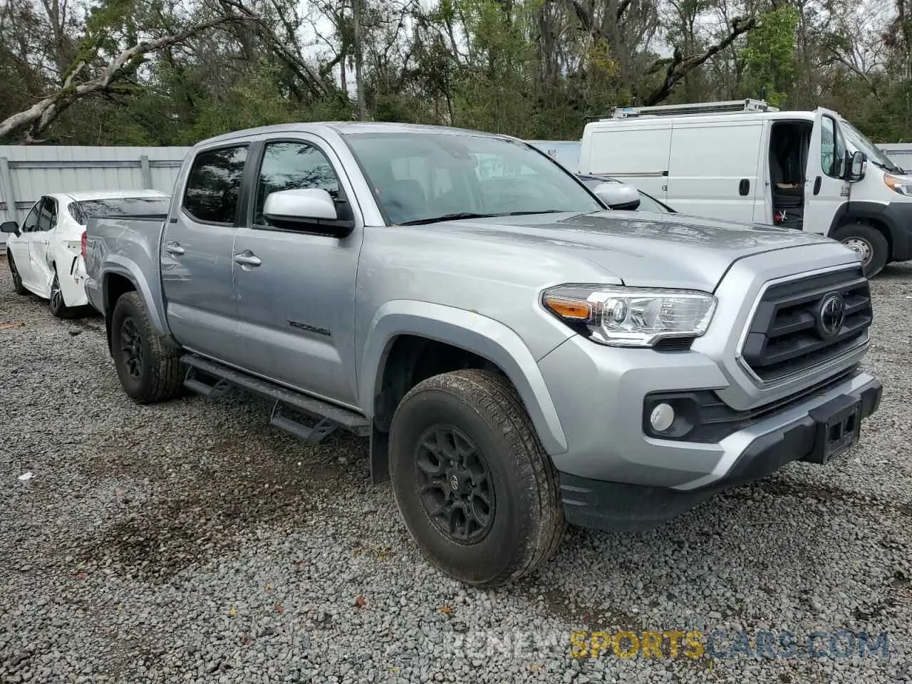 4 Photograph of a damaged car 3TMAZ5CN5NM192941 TOYOTA TACOMA 2022