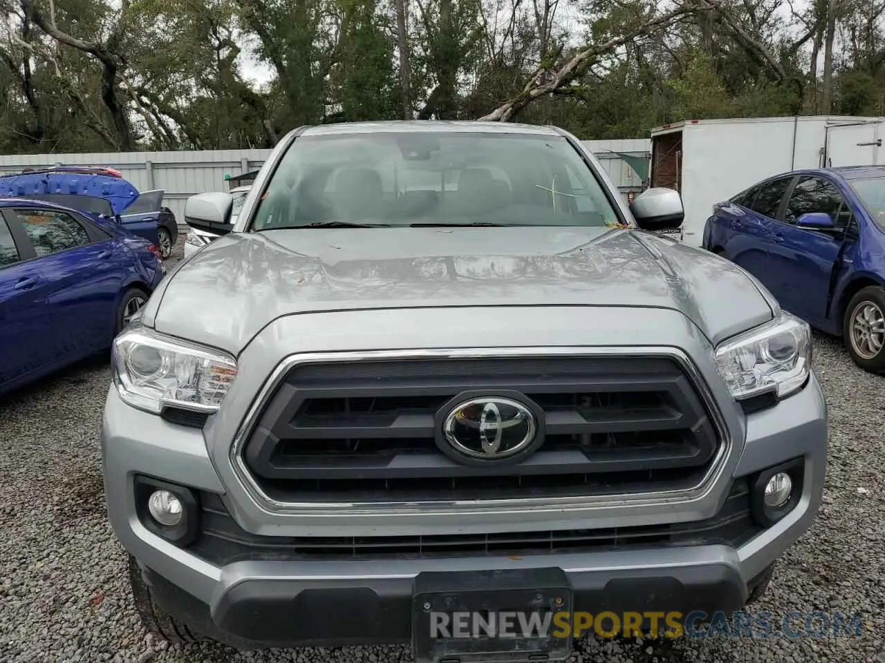 5 Photograph of a damaged car 3TMAZ5CN5NM192941 TOYOTA TACOMA 2022