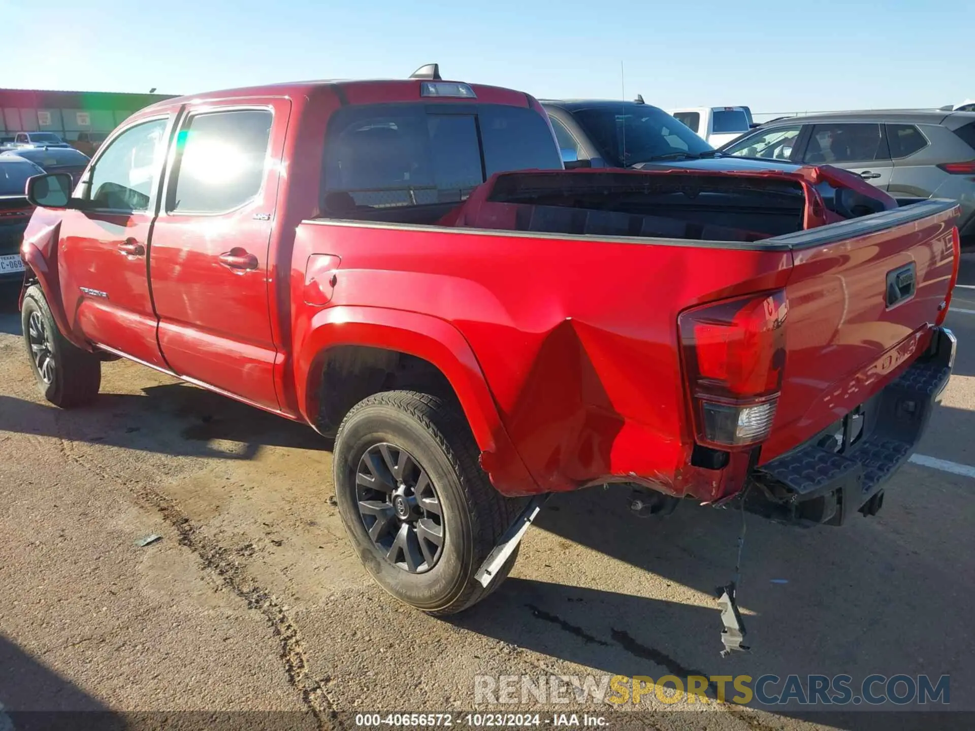 3 Photograph of a damaged car 3TMAZ5CN5NM195676 TOYOTA TACOMA 2022