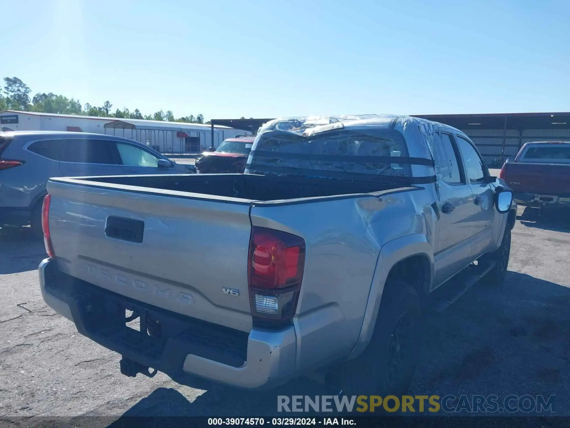 6 Photograph of a damaged car 3TMAZ5CN6NM162329 TOYOTA TACOMA 2022
