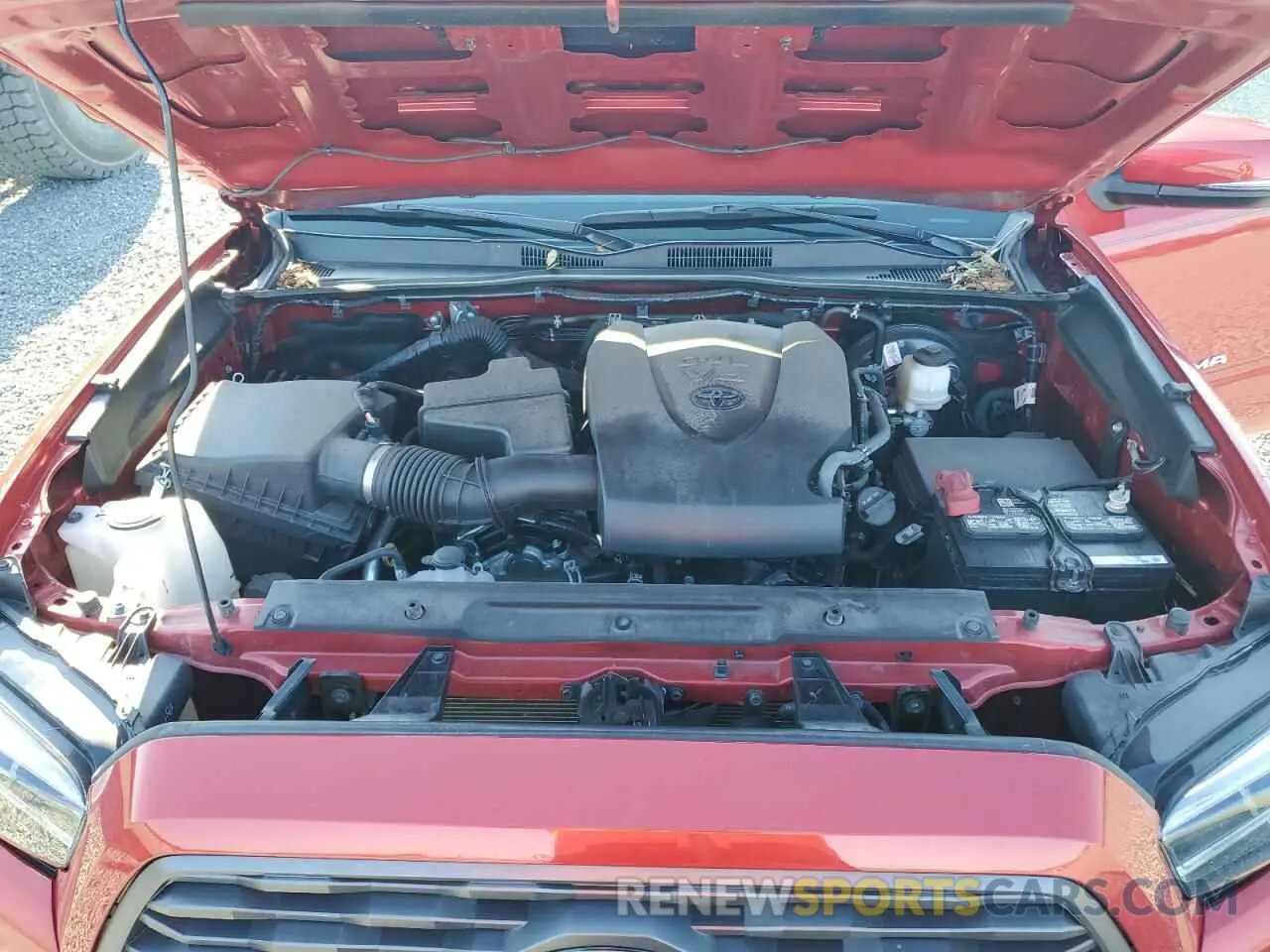 11 Photograph of a damaged car 3TMAZ5CN6NM163710 TOYOTA TACOMA 2022
