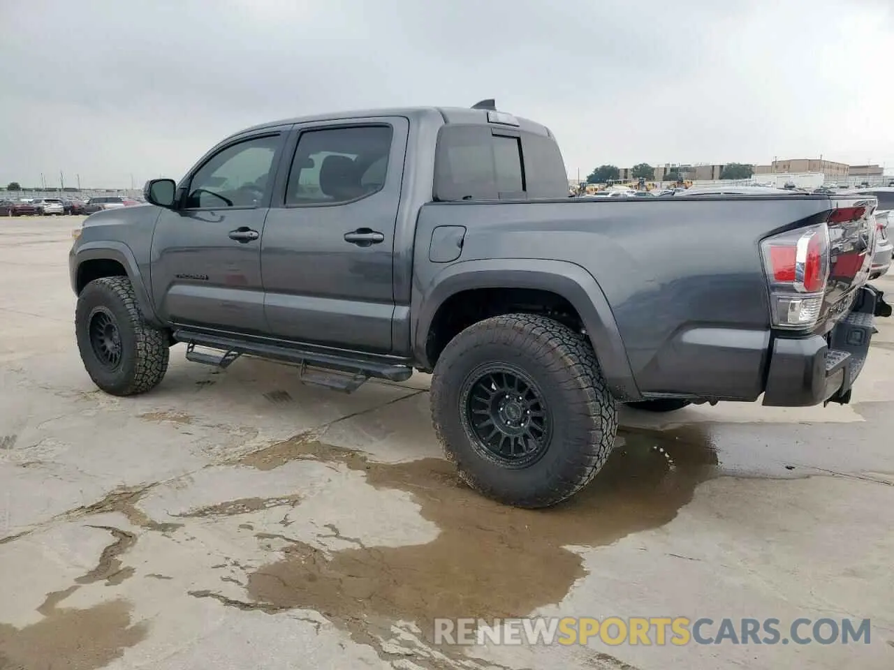 2 Photograph of a damaged car 3TMAZ5CN6NM183939 TOYOTA TACOMA 2022
