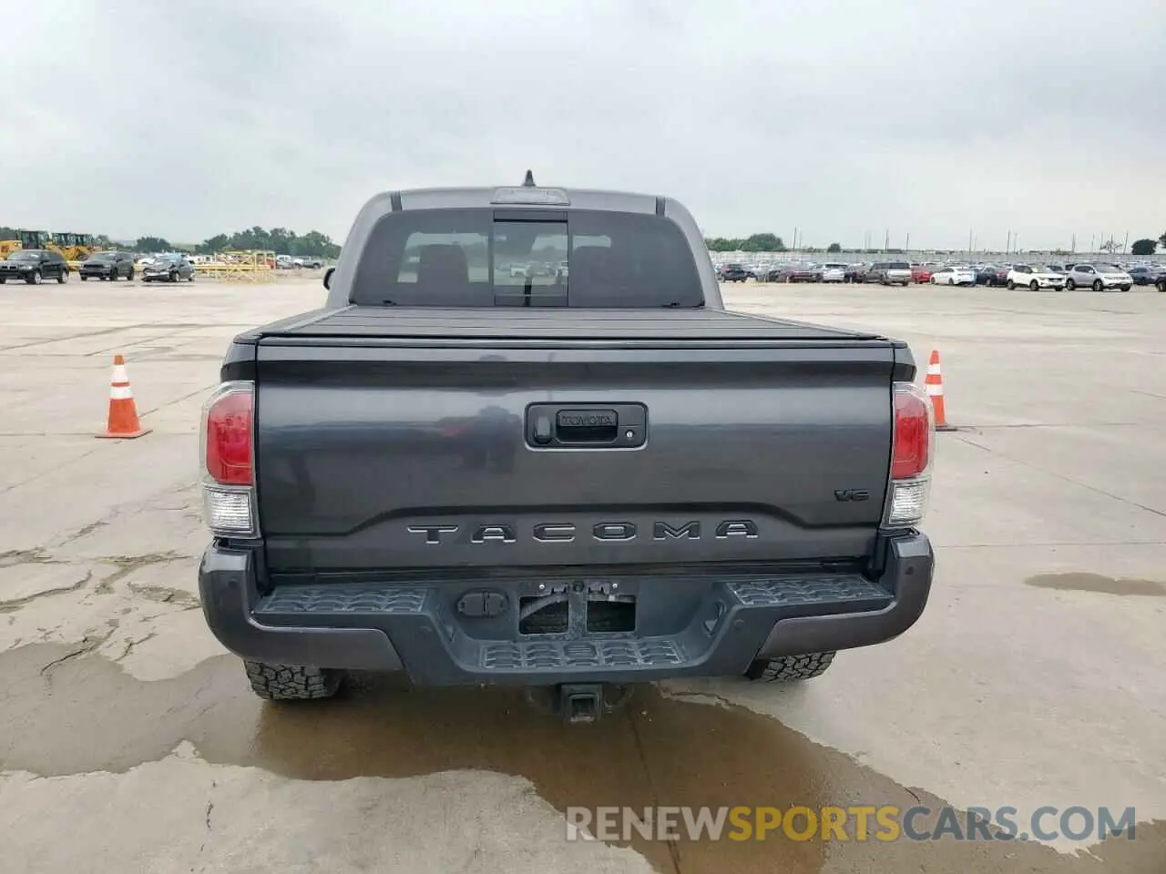 6 Photograph of a damaged car 3TMAZ5CN6NM183939 TOYOTA TACOMA 2022