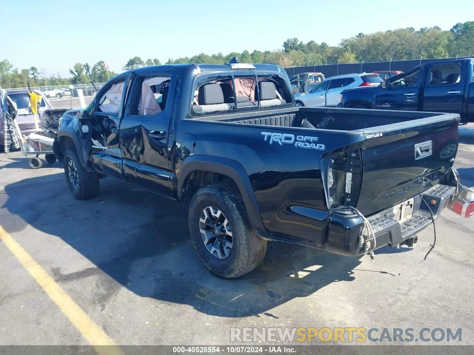 3 Photograph of a damaged car 3TMAZ5CN6NM184315 TOYOTA TACOMA 2022