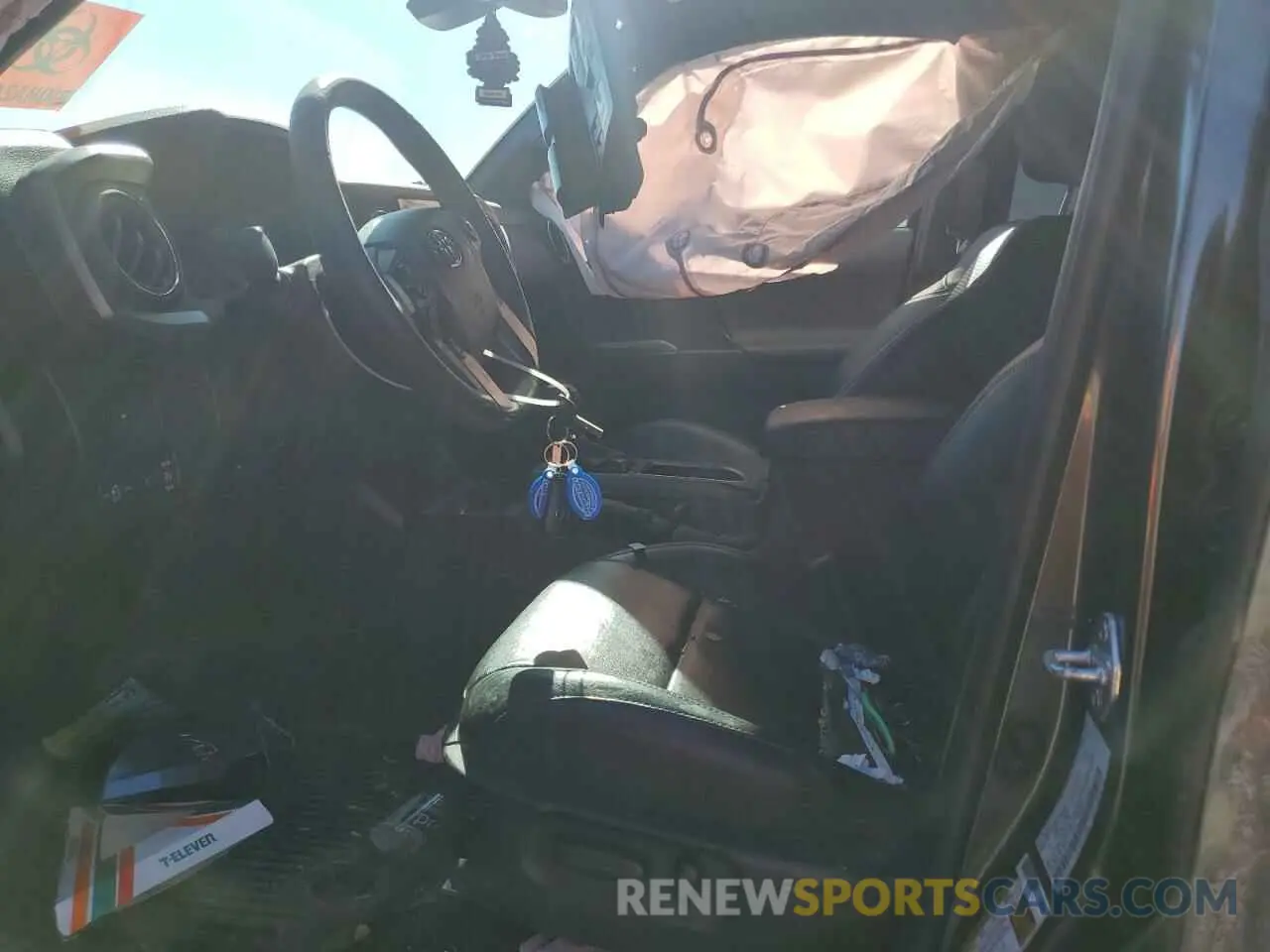 7 Photograph of a damaged car 3TMAZ5CN6NM190731 TOYOTA TACOMA 2022