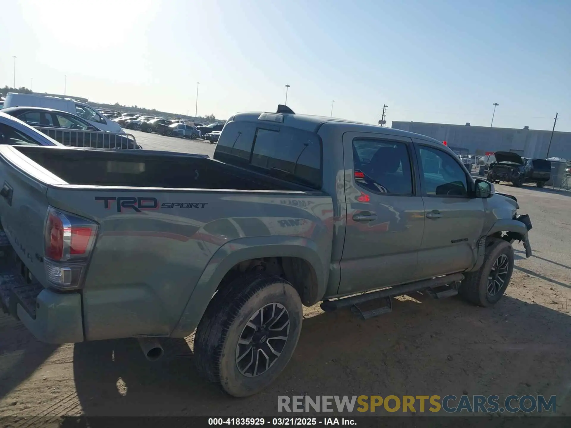 13 Photograph of a damaged car 3TMAZ5CN7NM165479 TOYOTA TACOMA 2022