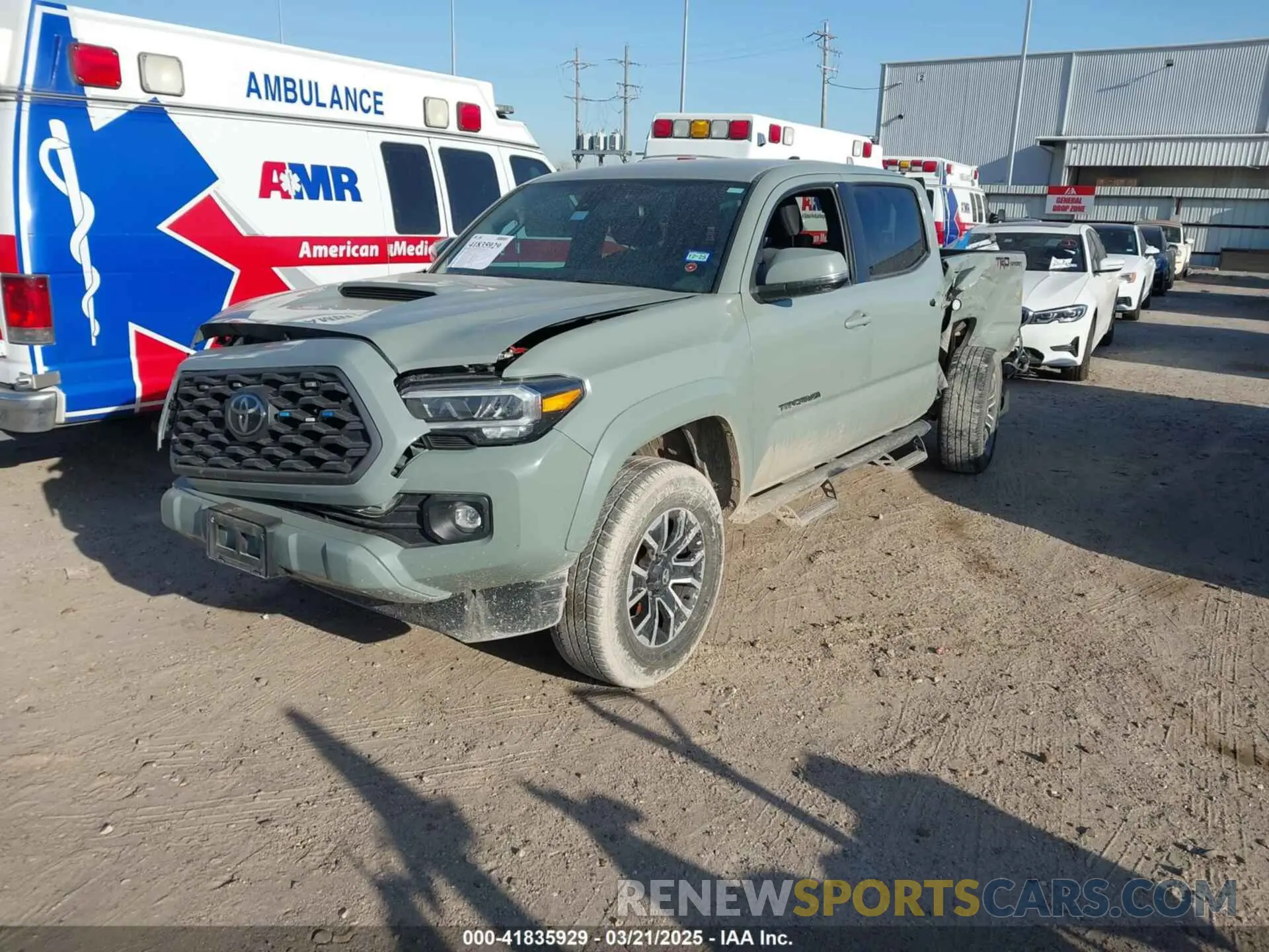 2 Photograph of a damaged car 3TMAZ5CN7NM165479 TOYOTA TACOMA 2022