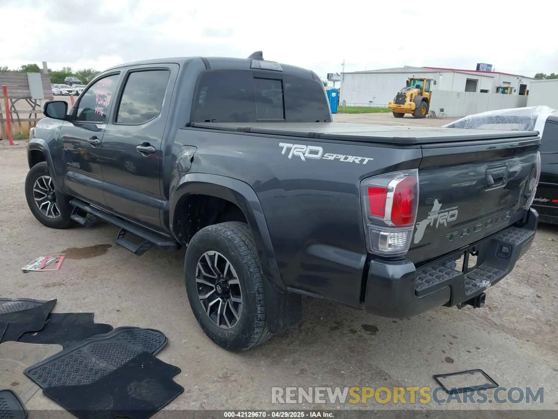 3 Photograph of a damaged car 3TMAZ5CN7NM184856 TOYOTA TACOMA 2022