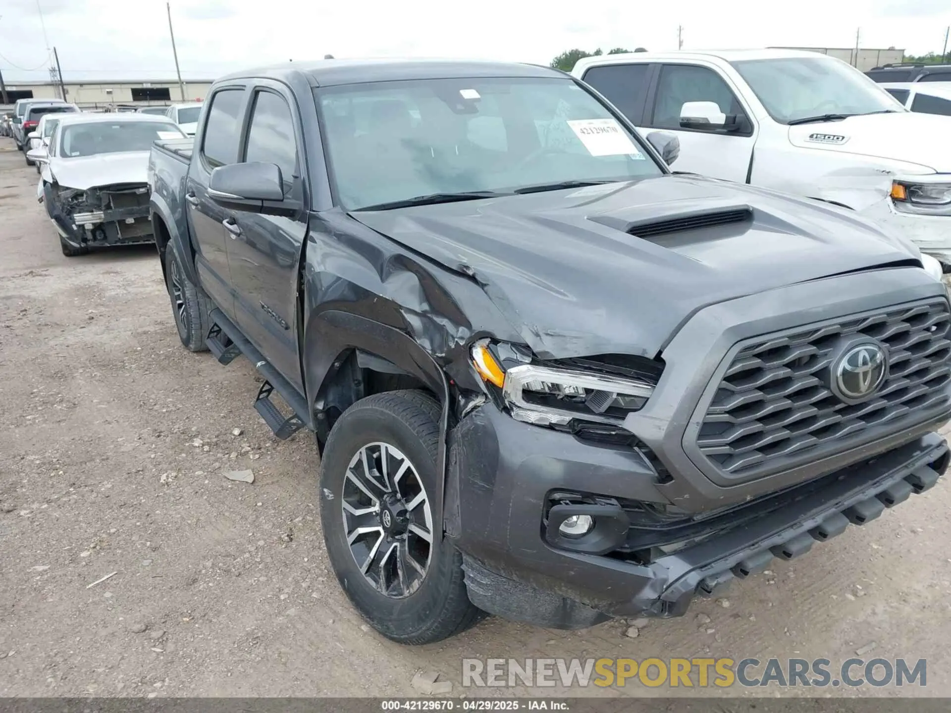 6 Photograph of a damaged car 3TMAZ5CN7NM184856 TOYOTA TACOMA 2022