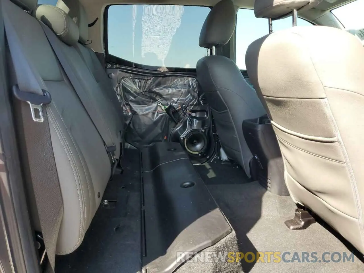 10 Фотография поврежденного автомобиля 3TMAZ5CN8NM170464 TOYOTA TACOMA 2022