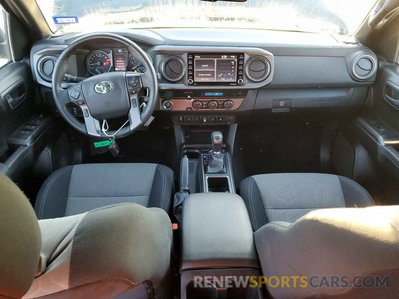 8 Фотография поврежденного автомобиля 3TMAZ5CN9NM166245 TOYOTA TACOMA 2022