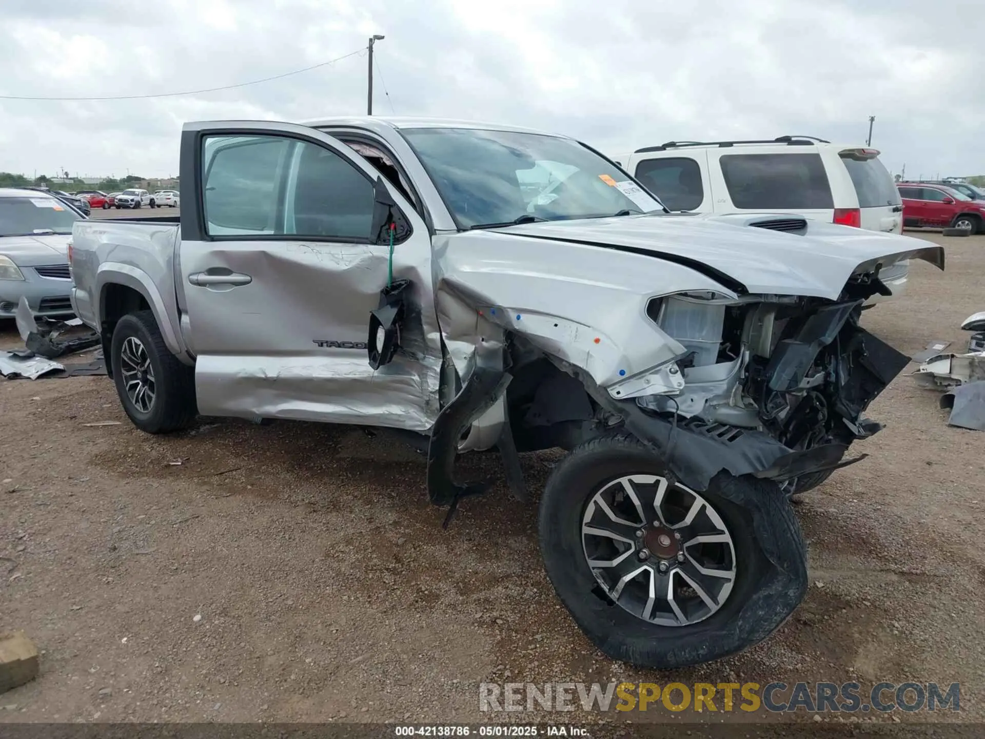 1 Фотография поврежденного автомобиля 3TMAZ5CN9NM175995 TOYOTA TACOMA 2022