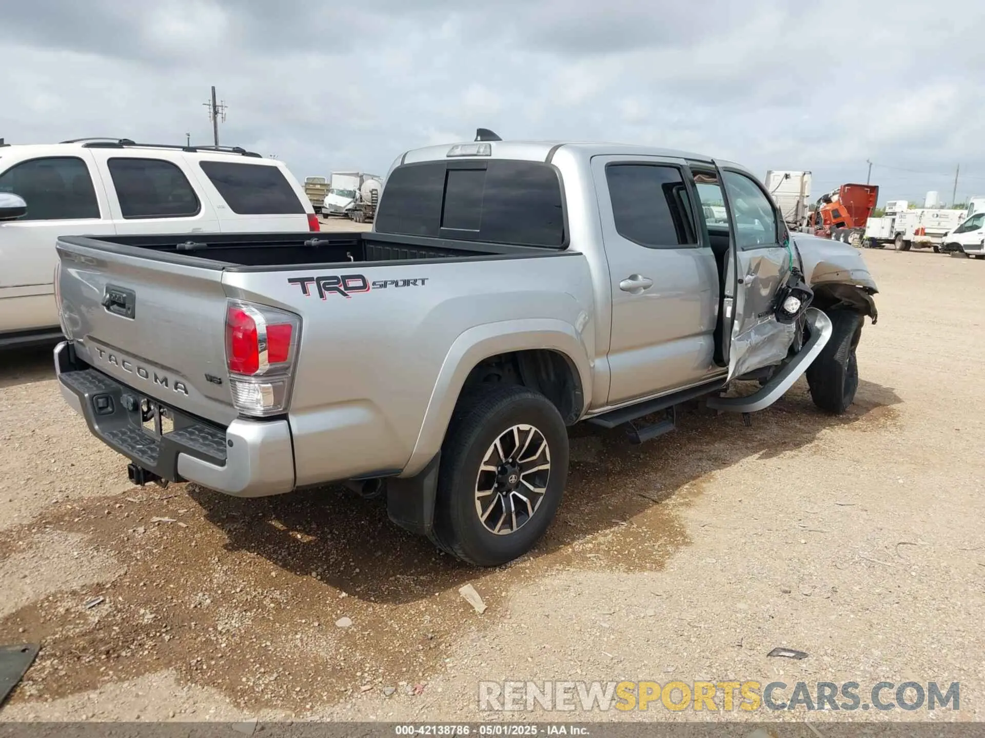 4 Фотография поврежденного автомобиля 3TMAZ5CN9NM175995 TOYOTA TACOMA 2022
