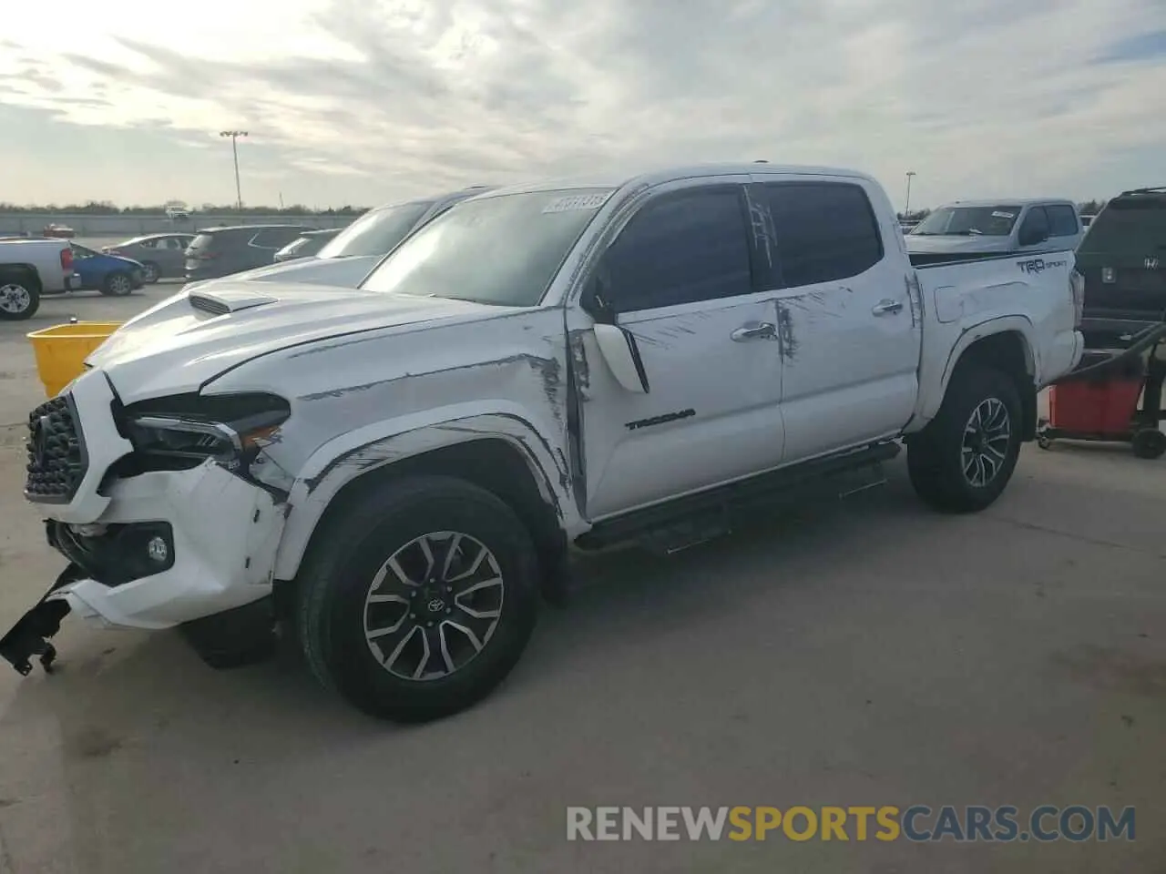 1 Photograph of a damaged car 3TMAZ5CNXNM181062 TOYOTA TACOMA 2022