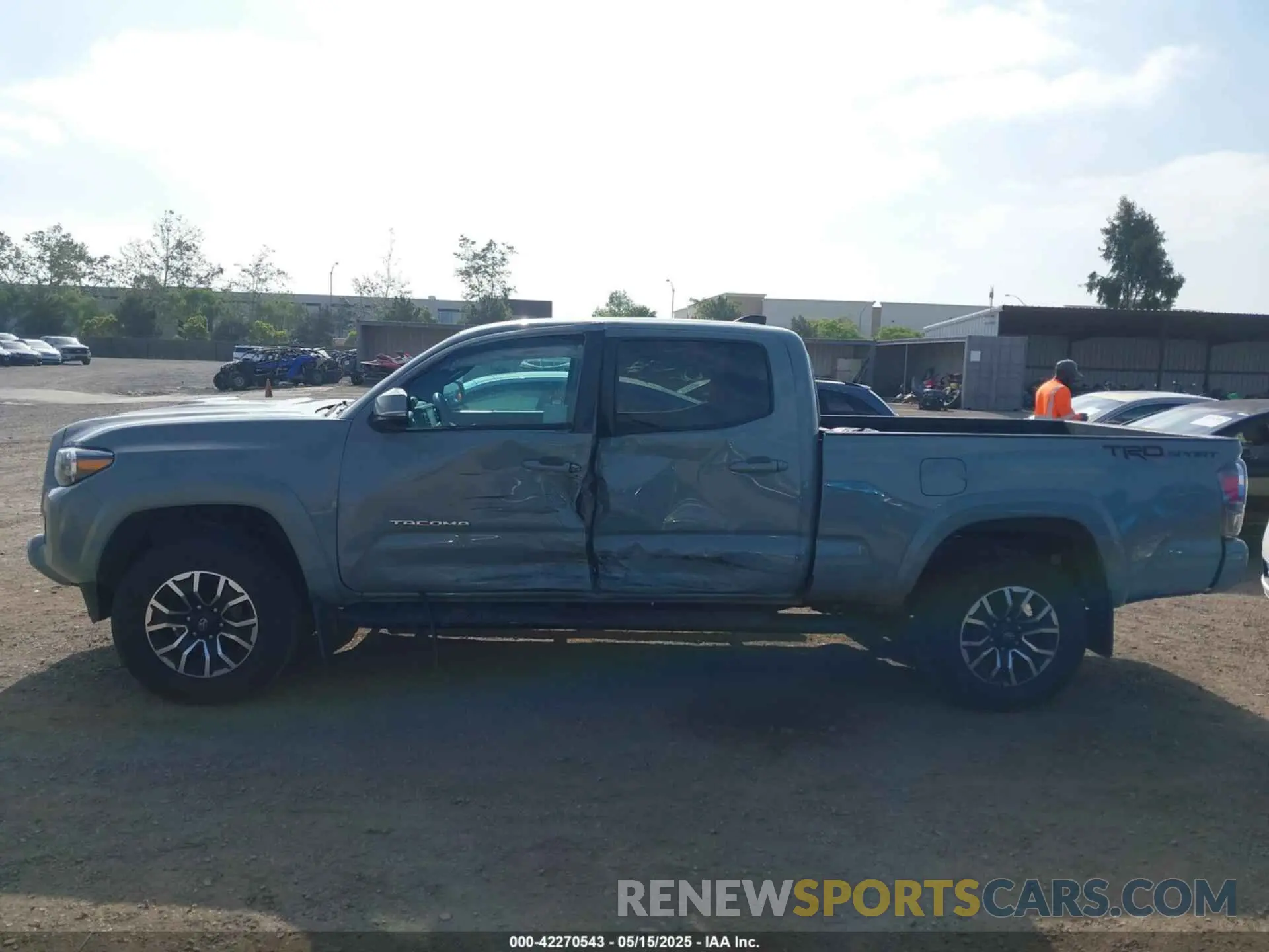 14 Photograph of a damaged car 3TMBZ5DN3NM034388 TOYOTA TACOMA 2022